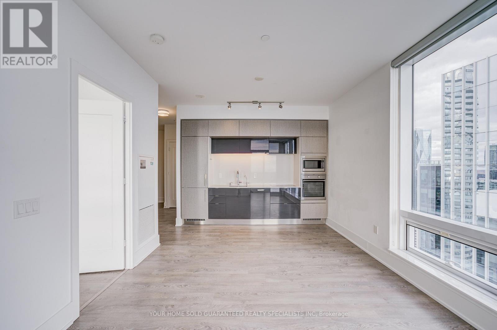 4705 - 10 York Street, Toronto, Ontario  M5J 2Z2 - Photo 6 - C12586726