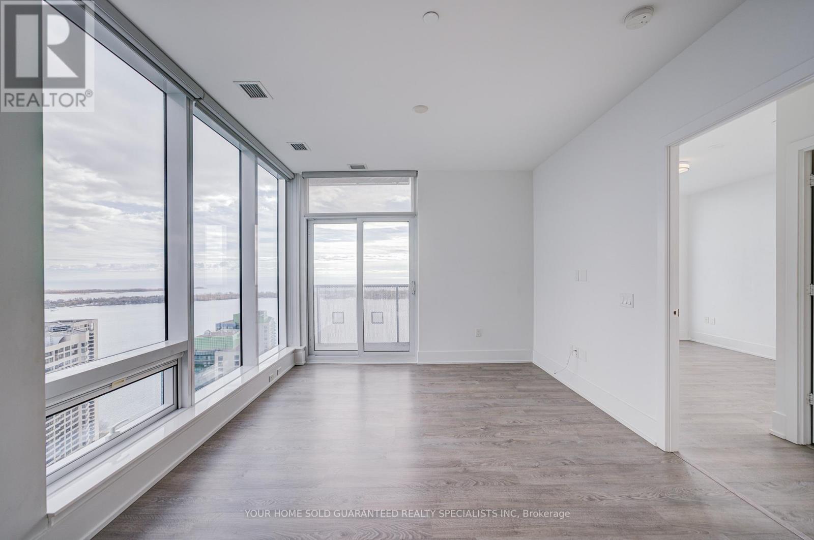 4705 - 10 York Street, Toronto, Ontario  M5J 2Z2 - Photo 8 - C12586726