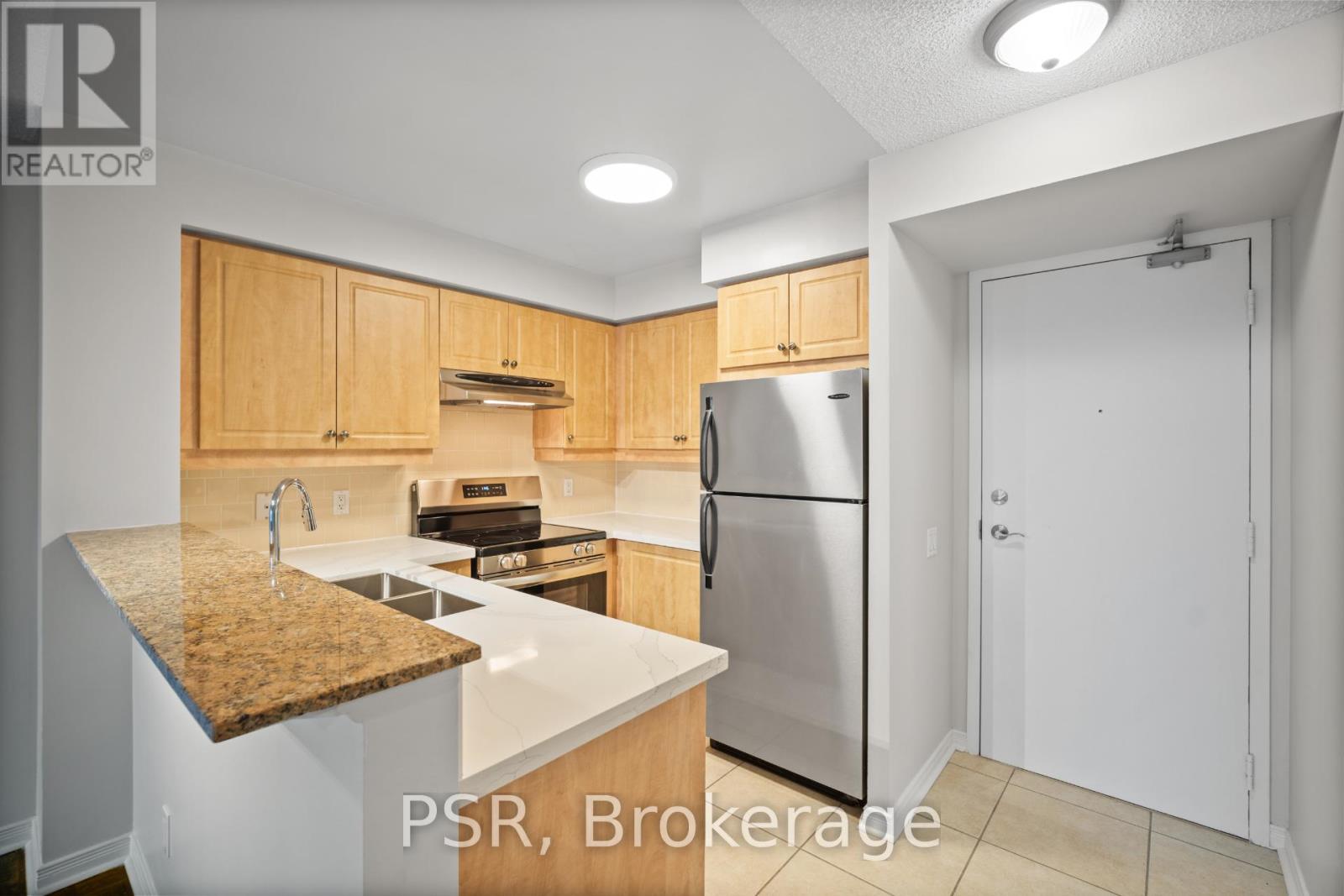 411 - 515 Rosewell Avenue, Toronto, Ontario  M4R 2J3 - Photo 3 - C12586738