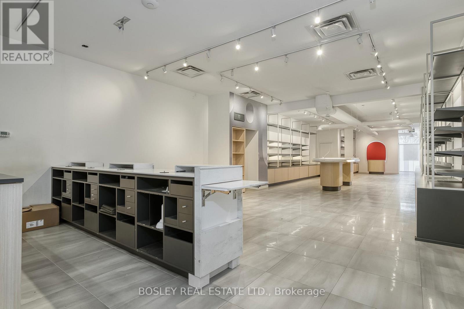 2577 Yonge Street, Toronto, Ontario  M4P 2J1 - Photo 15 - C12586774