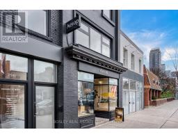 2579 YONGE STREET, Toronto, Ontario