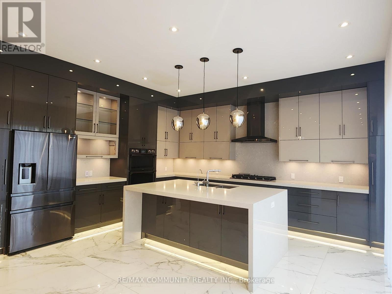 6268 Kingston Road, Toronto, Ontario  M1C 1K9 - Photo 2 - E12586778