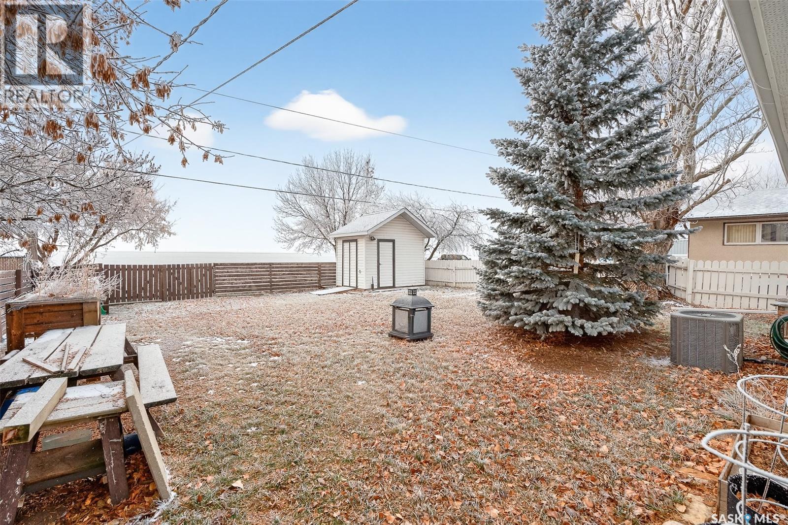 1219 Spadina Street W, Moose Jaw, Saskatchewan  S6H 7G5 - Photo 34 - SK024863