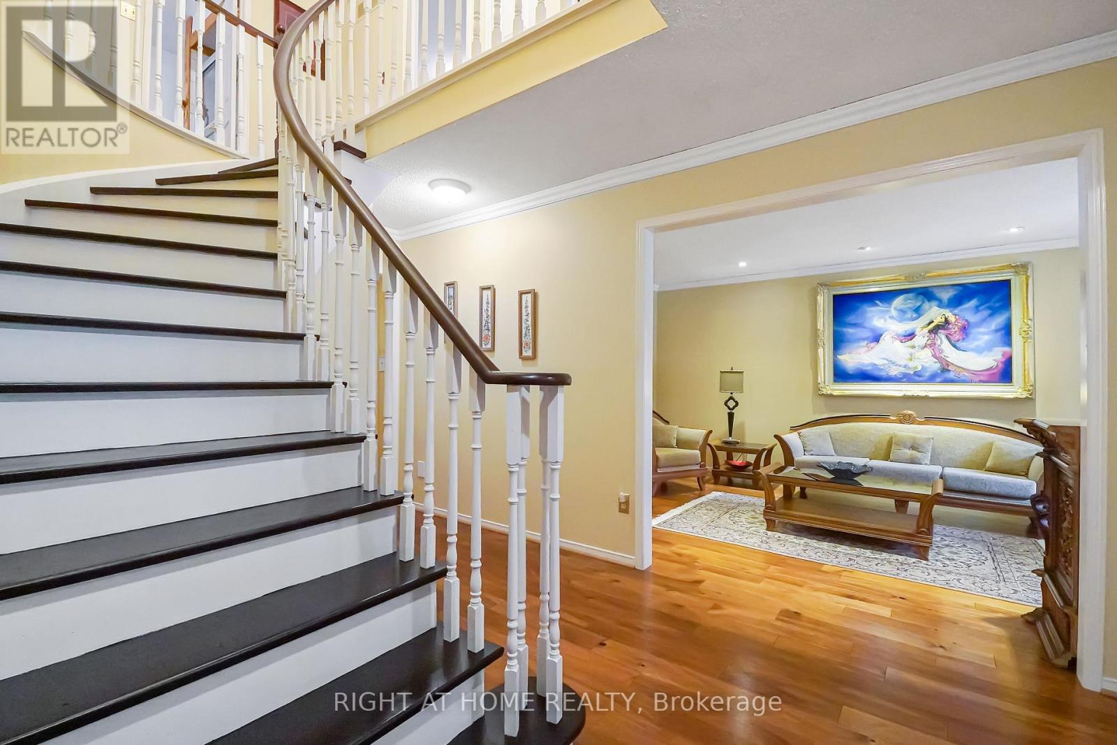 97 Brillinger Street, Richmond Hill, Ontario  L4C 8Y3 - Photo 17 - N12586740