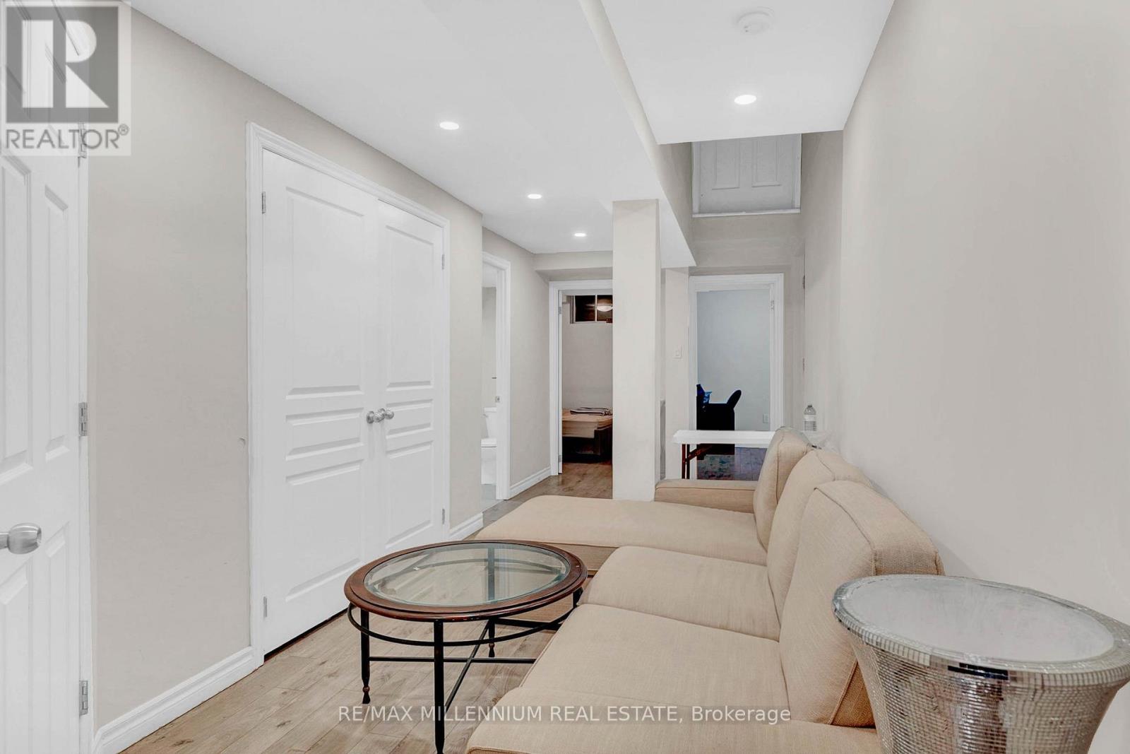 10 Mainland Crescent E, Vaughan, Ontario  L6A 3G3 - Photo 31 - N12586780