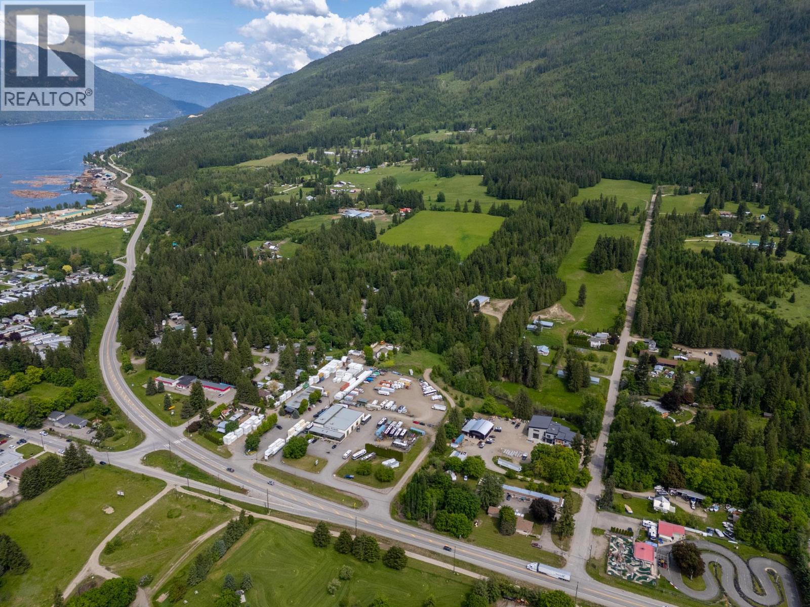 6210 50 Street Ne, Salmon Arm, British Columbia  V1E 3A6 - Photo 74 - 10370155