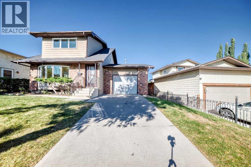 79 Bermuda Drive Nw, Calgary, Alberta  T3K 1H5 - Photo 2 - A2257528