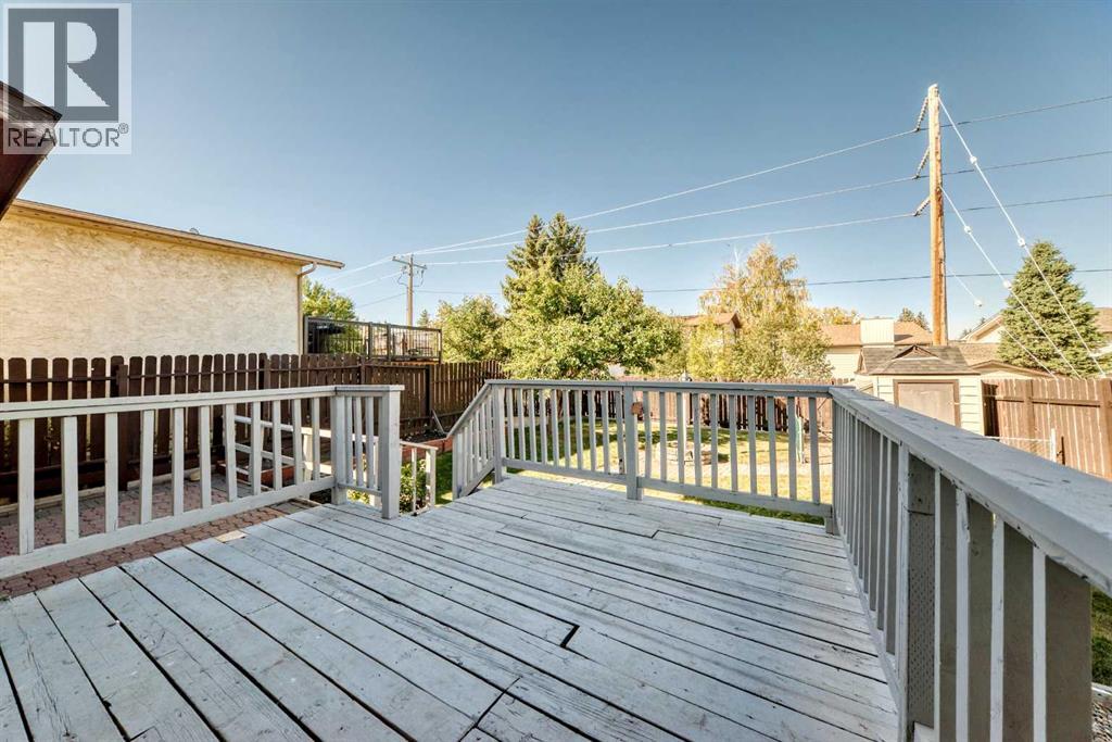 79 Bermuda Drive Nw, Calgary, Alberta  T3K 1H5 - Photo 27 - A2257528