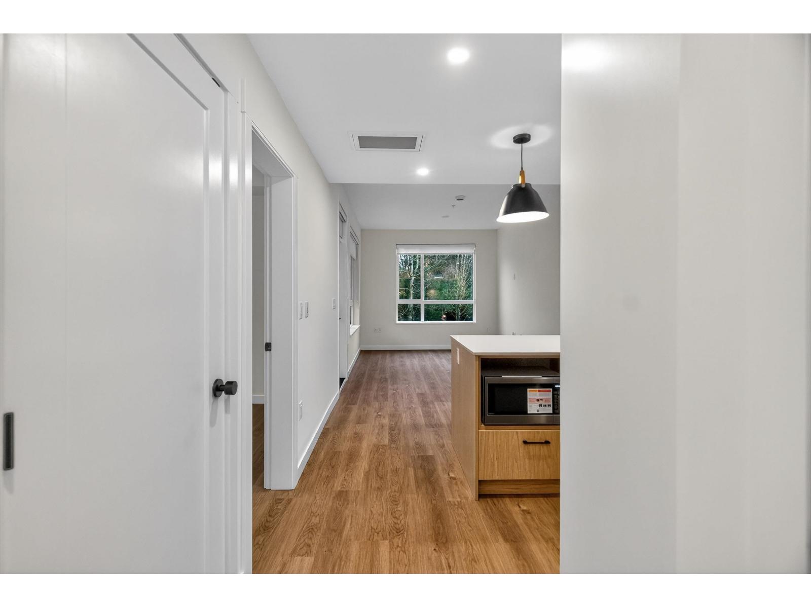 210 27249 Aldergrove Town Centre Drive, Langley, British Columbia  V4W 0E6 - Photo 2 - R3070791