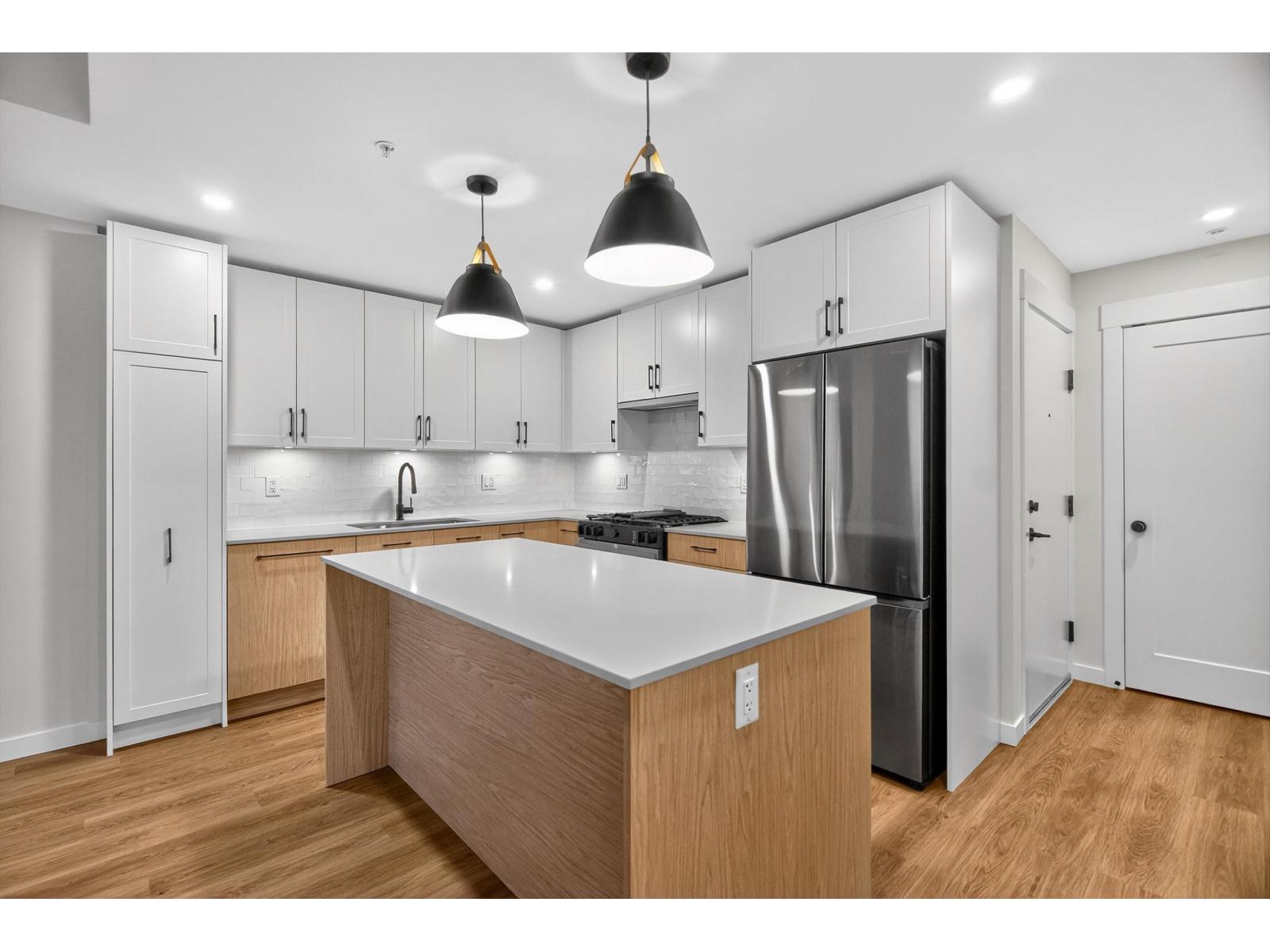 210 27249 Aldergrove Town Centre Drive, Langley, British Columbia  V4W 0E6 - Photo 3 - R3070791