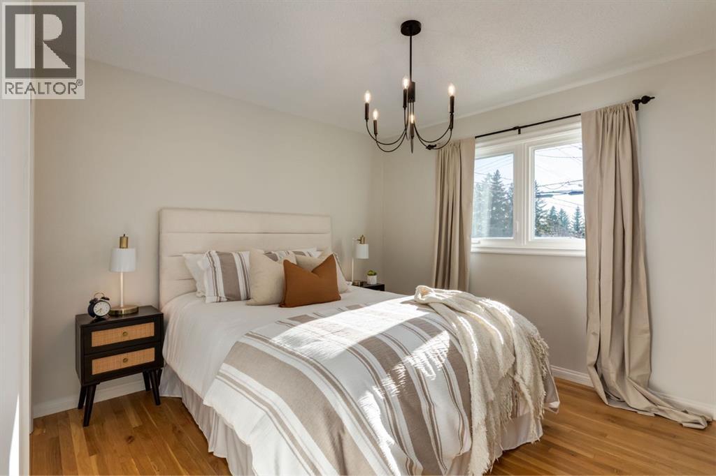 743 Sabrina Road Sw, Calgary, Alberta  T2W 0P4 - Photo 13 - A2271755