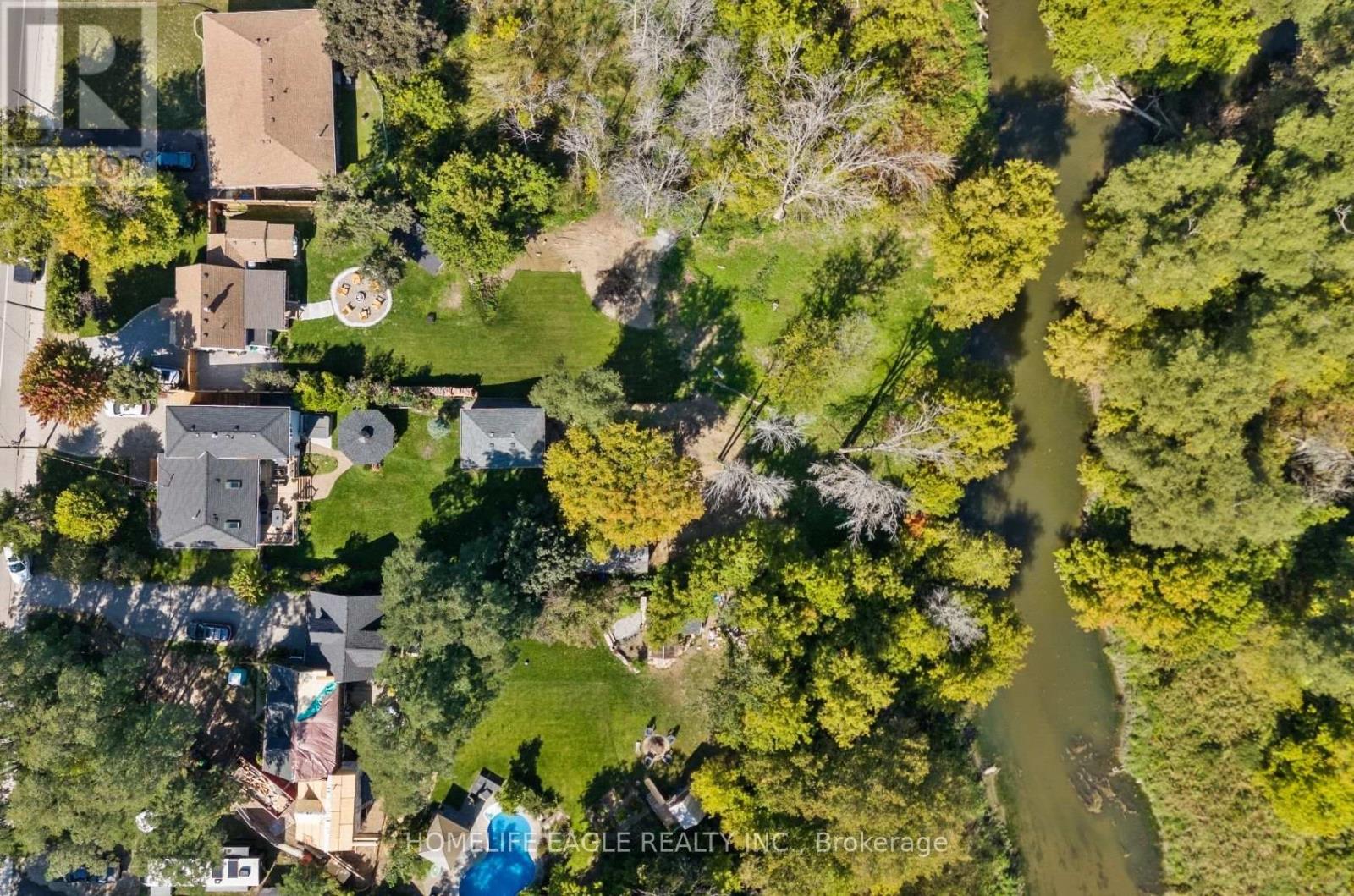 17 TOLL ROAD, East Gwillimbury, Ontario