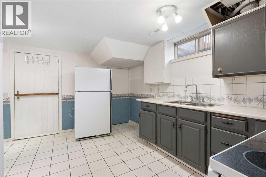 159 Brookgreen Drive Sw, Calgary, Alberta  T2W 2W4 - Photo 29 - A2272184