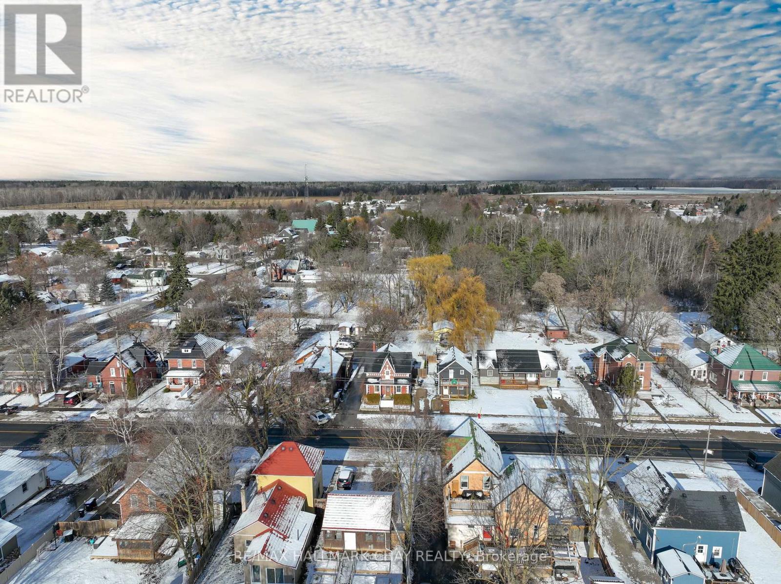 8116 Main Street, Adjala-Tosorontio (Everett), Ontario  L0L 1J0 - Photo 4 - N12586048