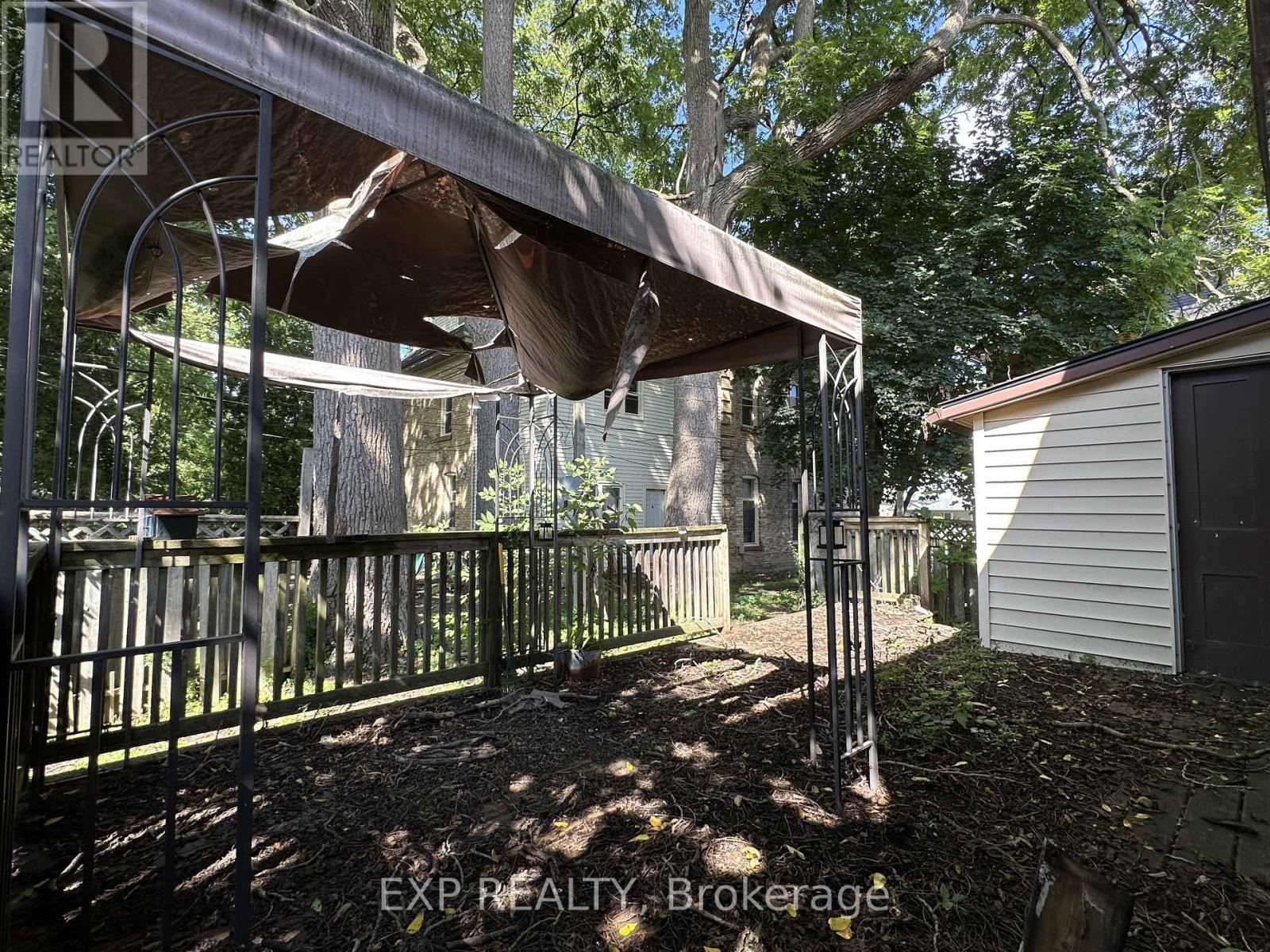 15 St Anne's Place, St. Thomas, Ontario  N5R 2W2 - Photo 34 - X12586870