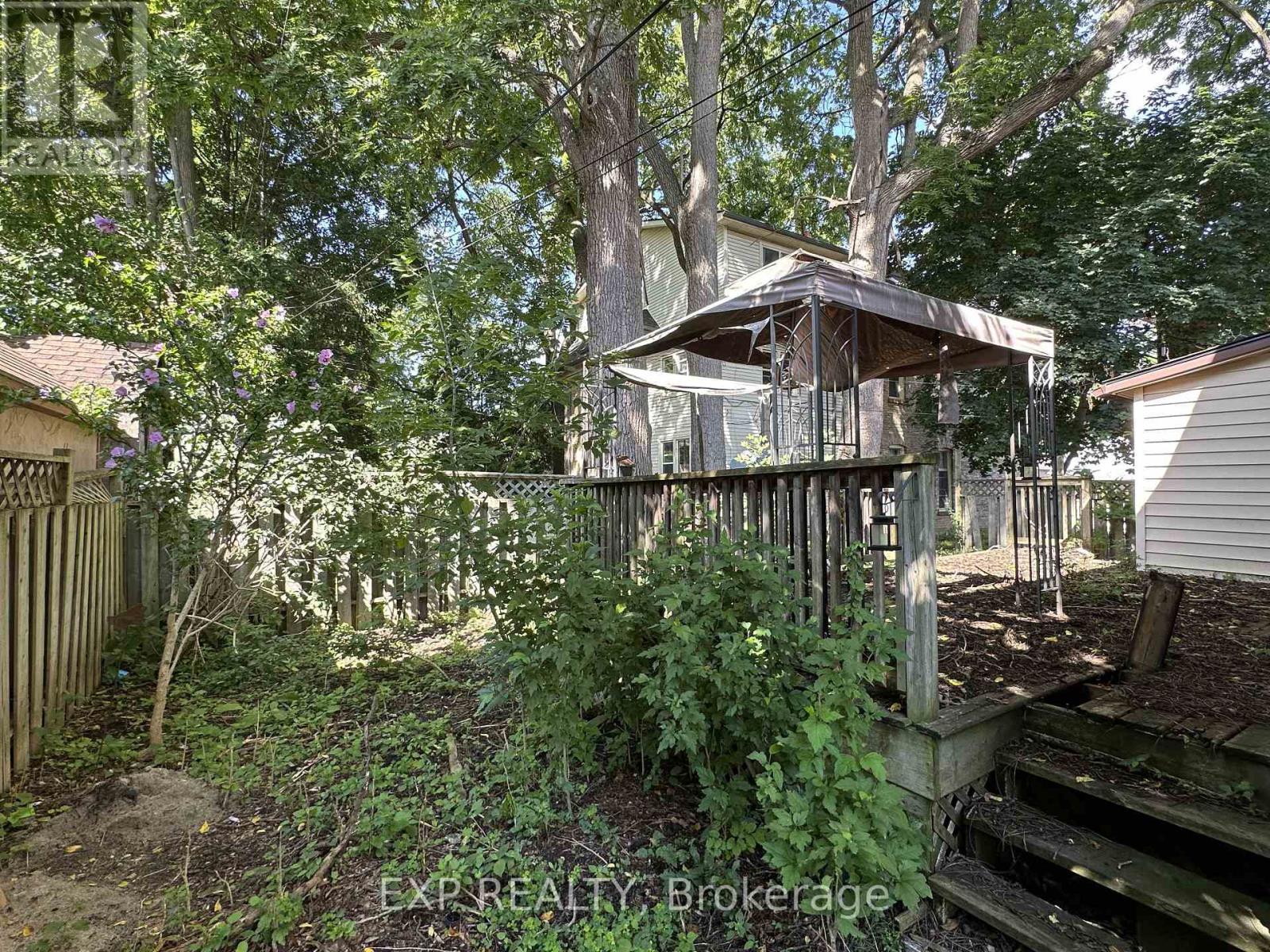 15 St Anne's Place, St. Thomas, Ontario  N5R 2W2 - Photo 37 - X12586870