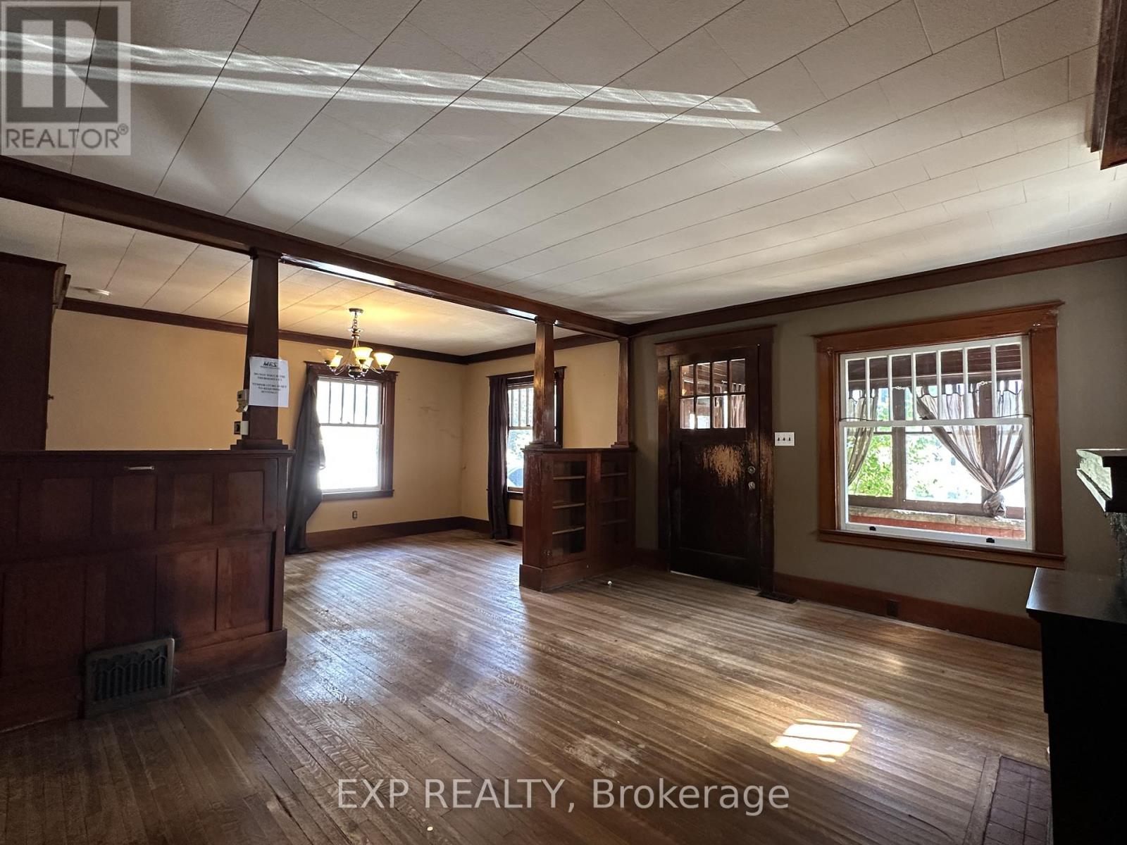 15 St Anne's Place, St. Thomas, Ontario  N5R 2W2 - Photo 6 - X12586870