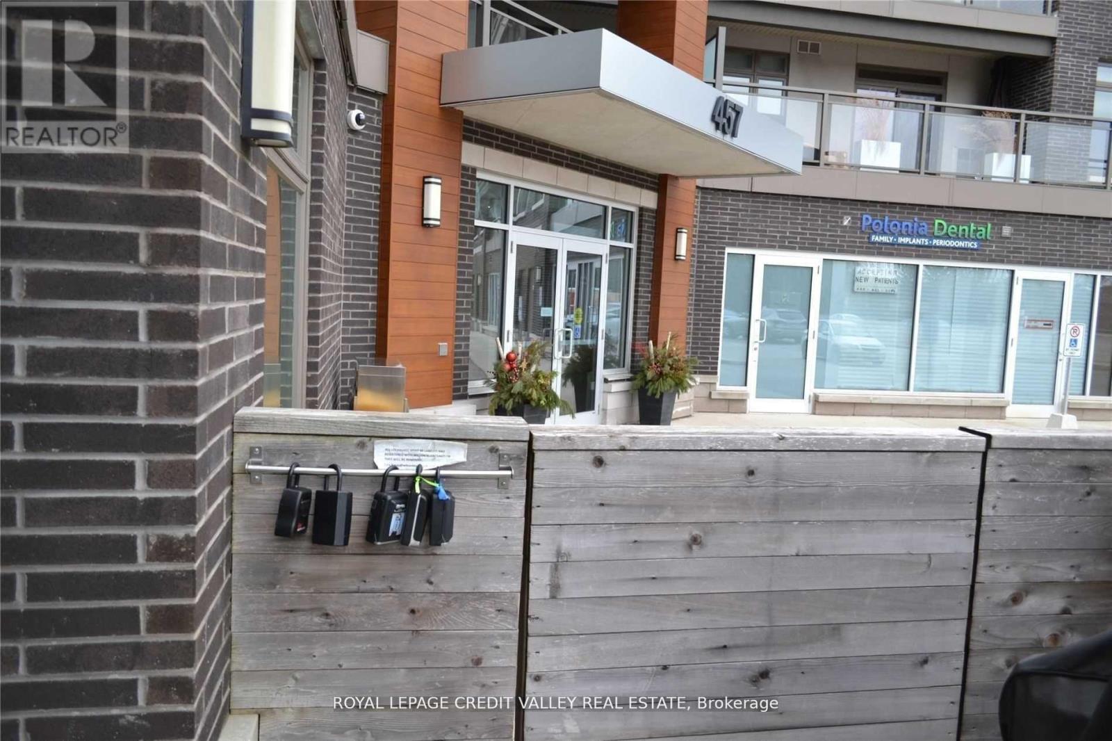 320 - 457 Plains Road E, Burlington, Ontario  L7T 2E2 - Photo 37 - W12586772