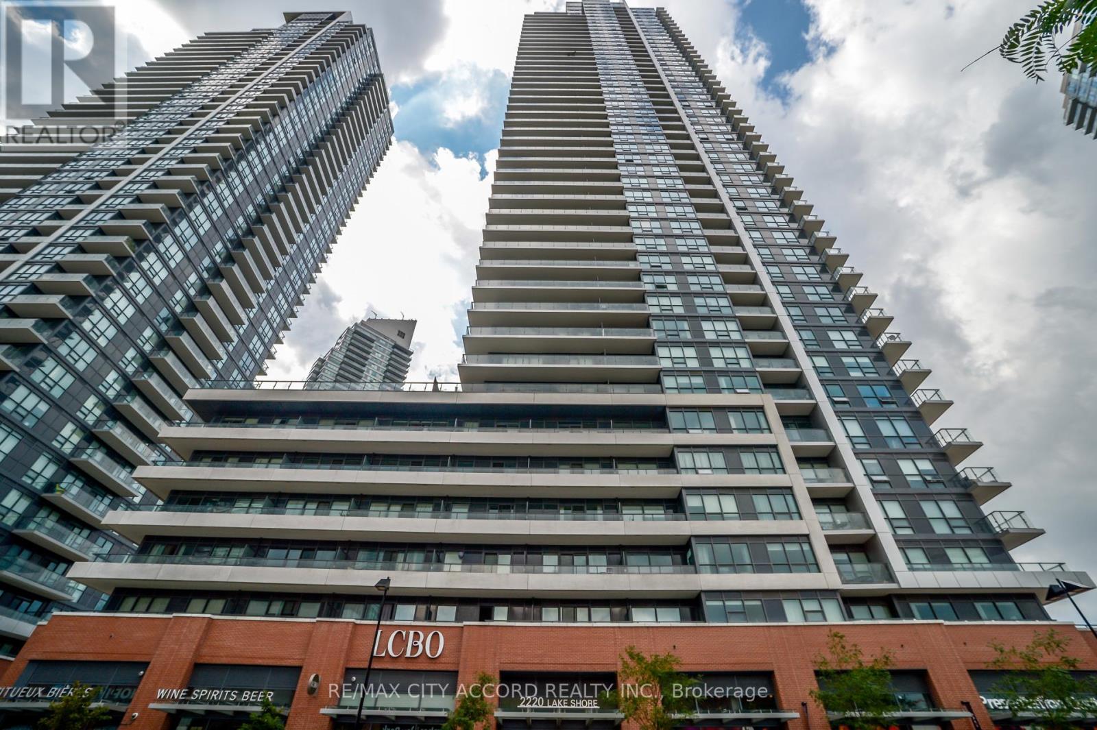 502 - 2220 LAKESHORE BOULEVARD W, Toronto, Ontario