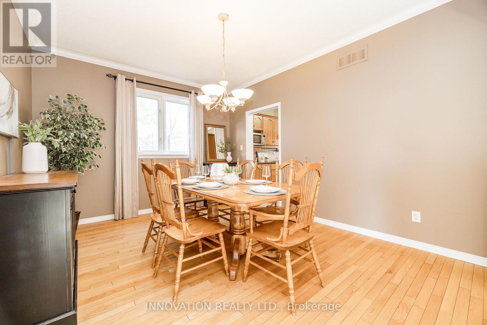25 Kyle Avenue, Ottawa, Ontario  K2S 1G9 - Photo 6 - X12586840