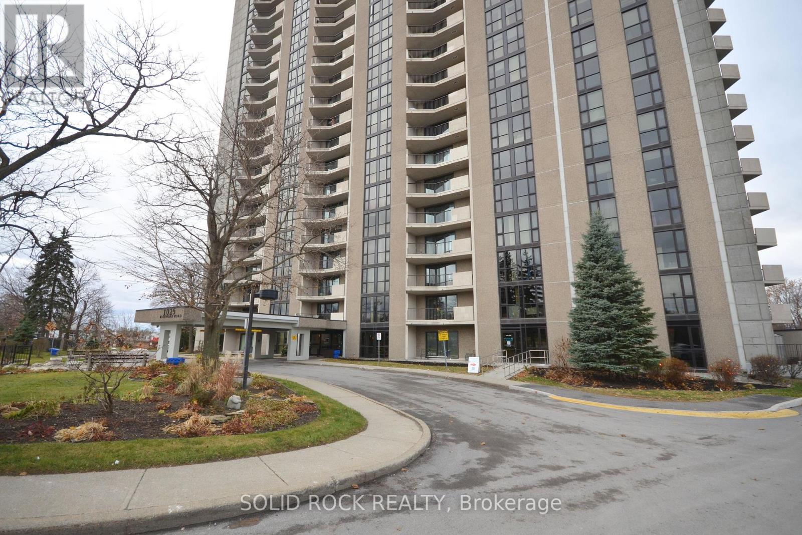 607 - 1025 Richmond Road, Ottawa, Ontario K2B 8G8 - Photo 2 - X12586846
