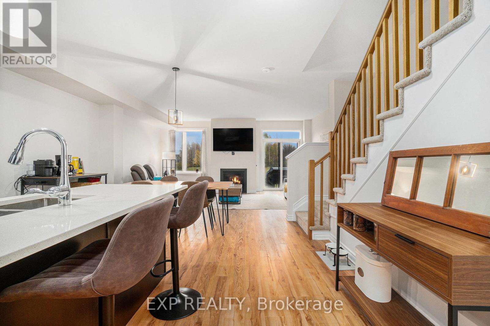 93 Richelieu Street, Russell, Ontario  K0A 1W0 - Photo 6 - X12586892