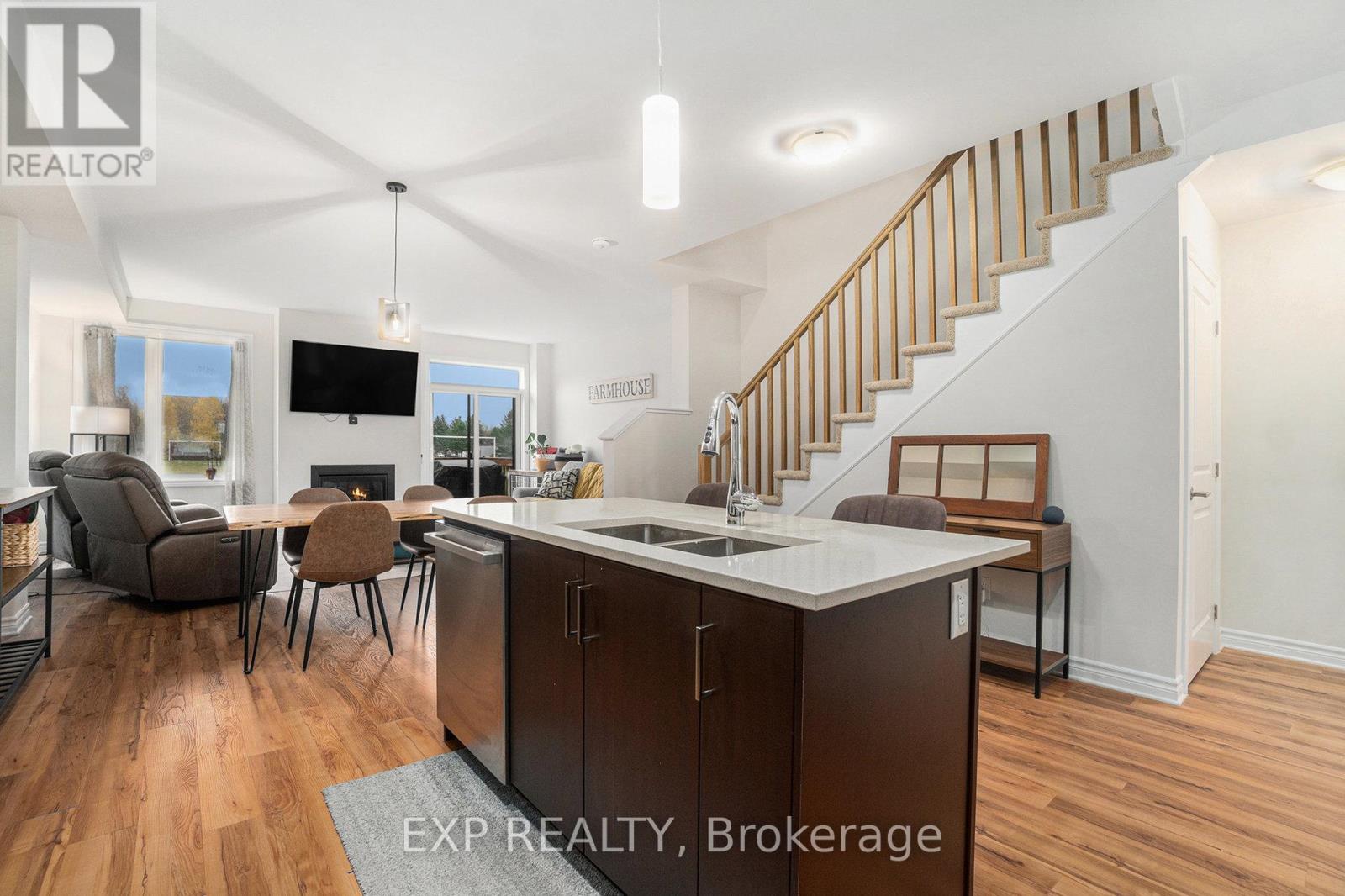 93 Richelieu Street, Russell, Ontario  K0A 1W0 - Photo 8 - X12586892