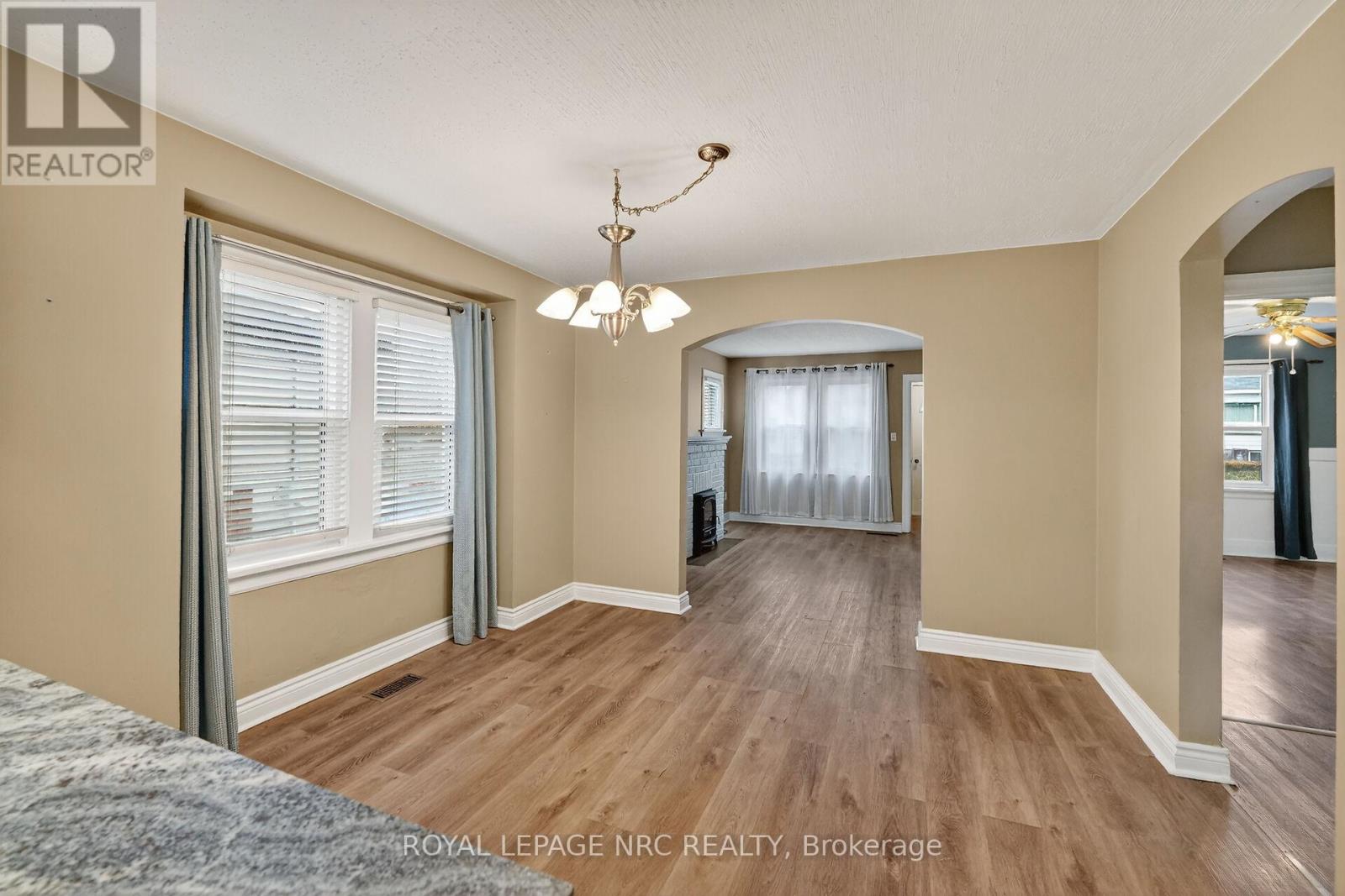 25 Almond Street, Welland, Ontario  L3B 3P6 - Photo 10 - X12586888