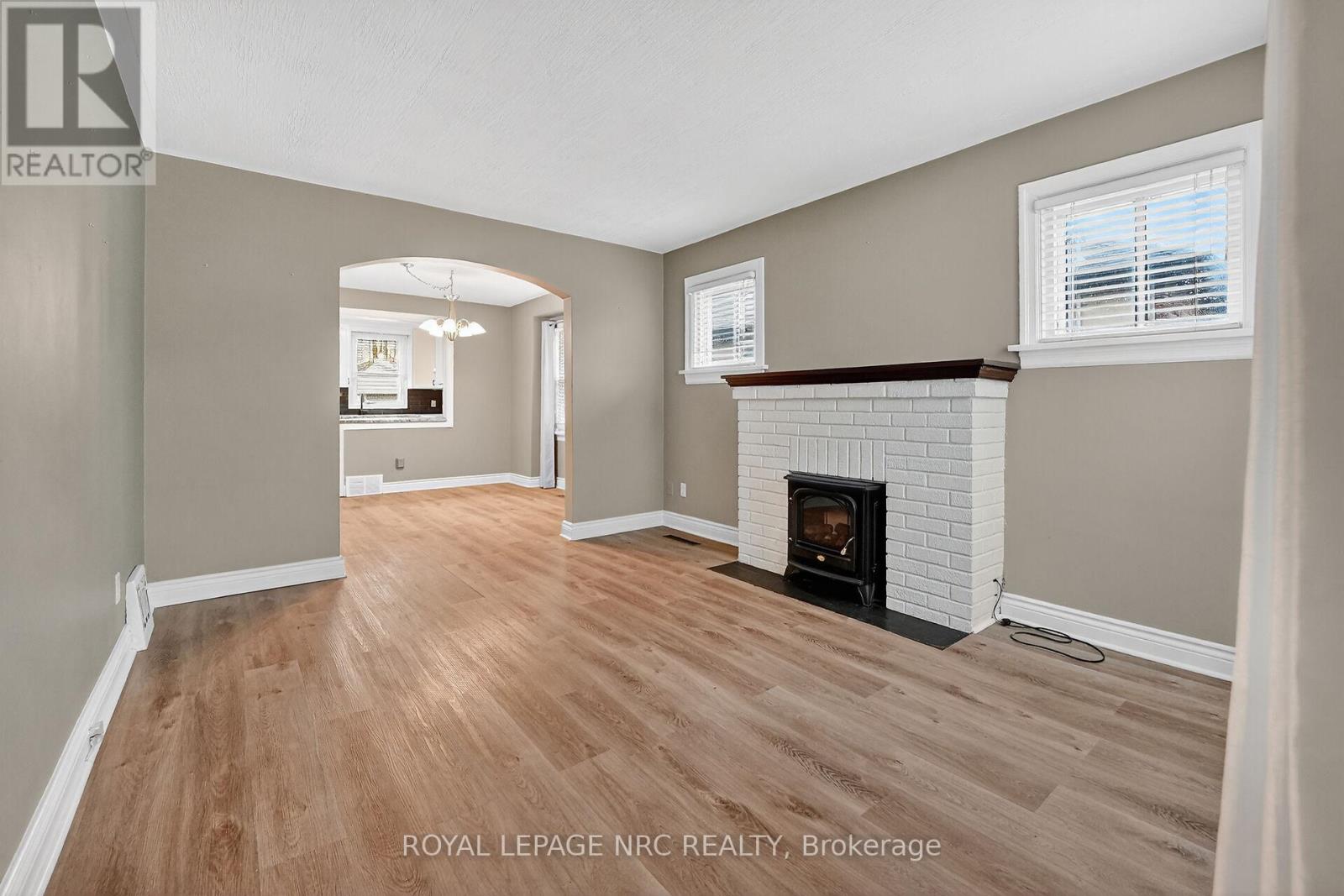 25 Almond Street, Welland, Ontario  L3B 3P6 - Photo 14 - X12586888