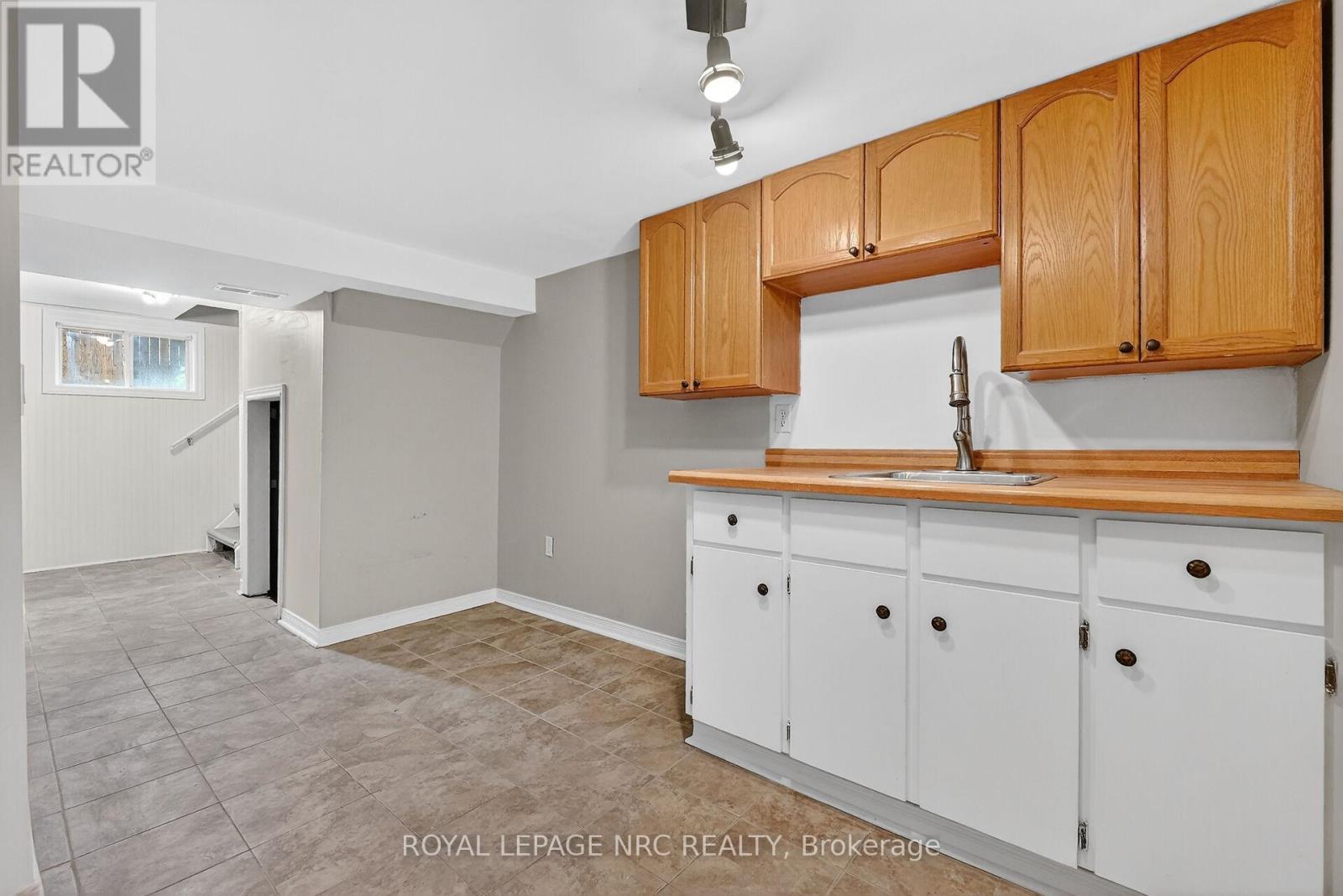 25 Almond Street, Welland, Ontario  L3B 3P6 - Photo 24 - X12586888