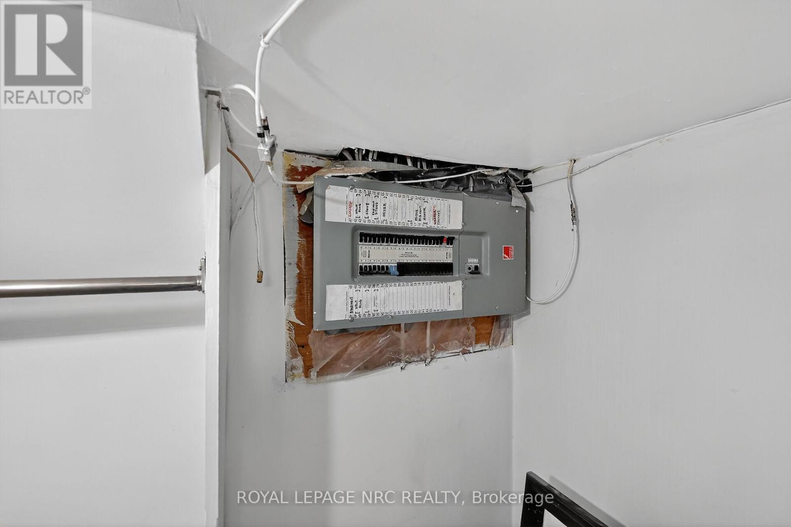 25 Almond Street, Welland, Ontario  L3B 3P6 - Photo 35 - X12586888