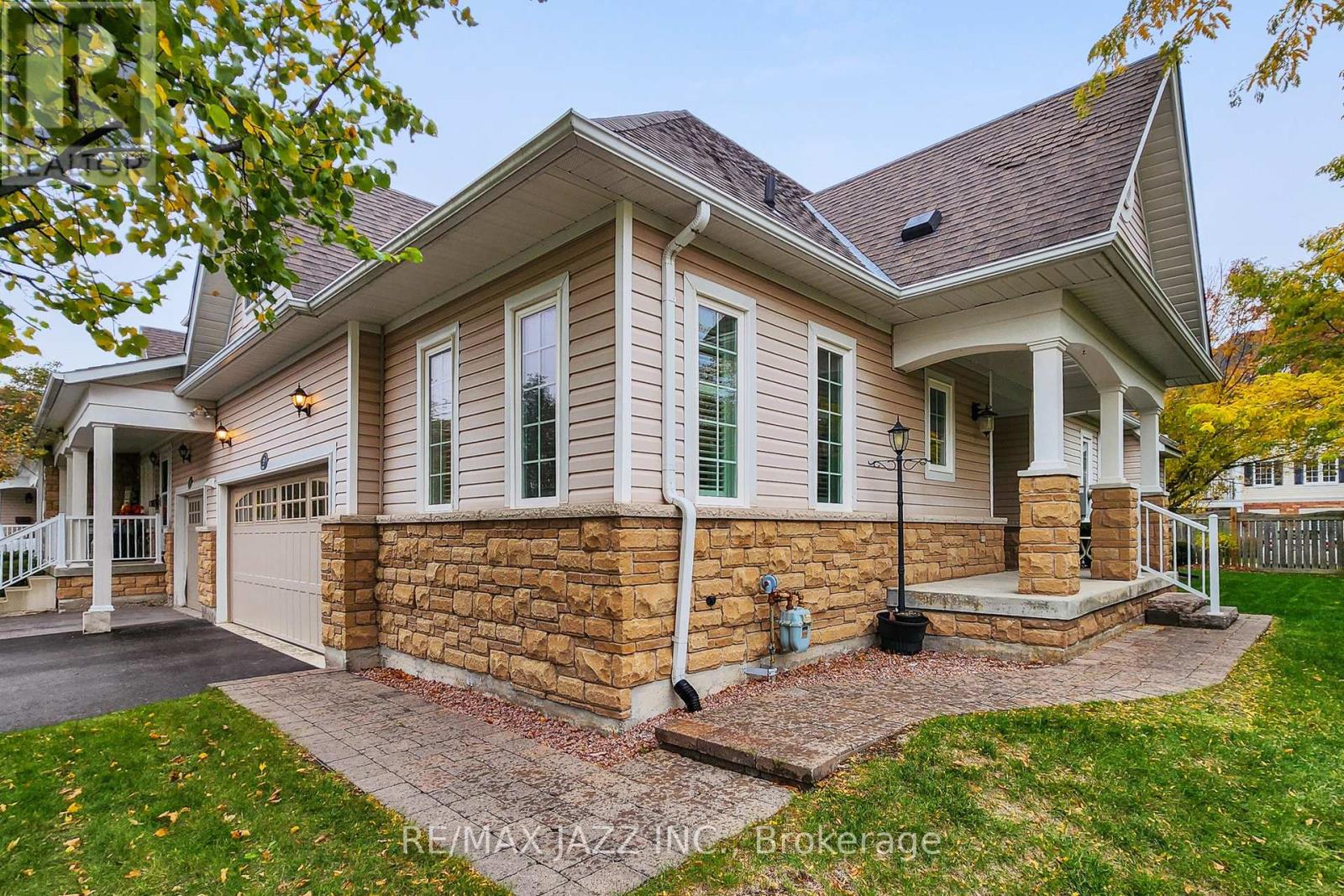 9 - 350 Lakebreeze Drive, Clarington, Ontario  L1B 0A2 - Photo 3 - E12586842