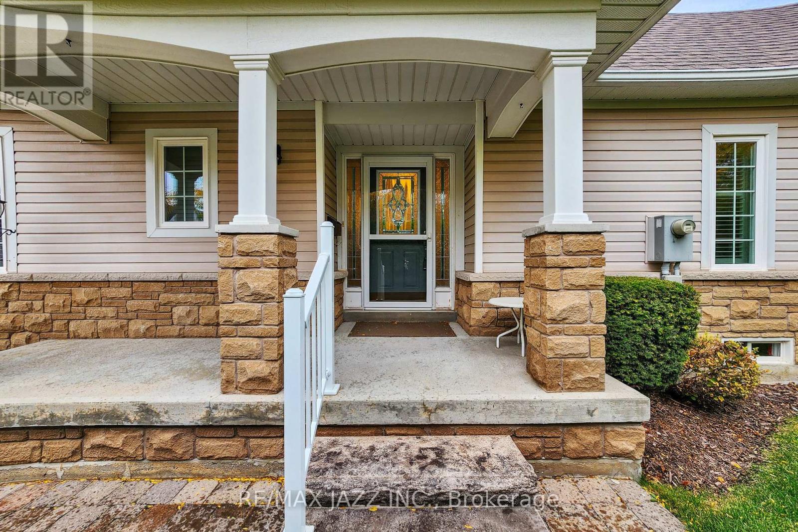 9 - 350 Lakebreeze Drive, Clarington, Ontario  L1B 0A2 - Photo 5 - E12586842