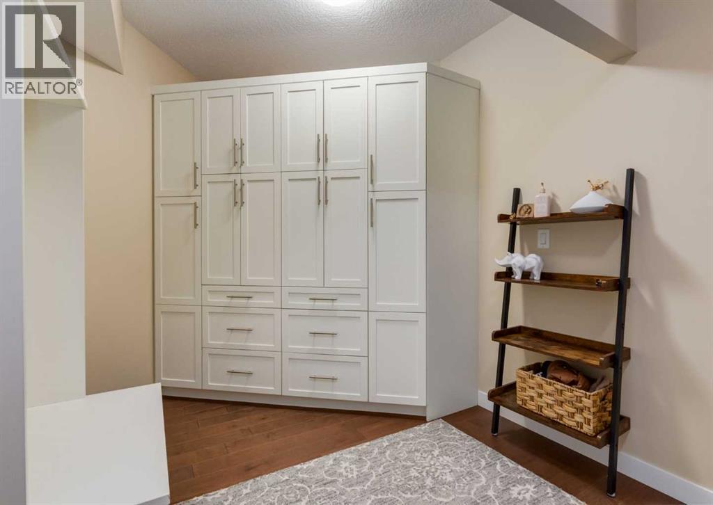 605, 32 Varsity Estates Circle Nw, Calgary, Alberta  T3A 2Y1 - Photo 3 - A2272447