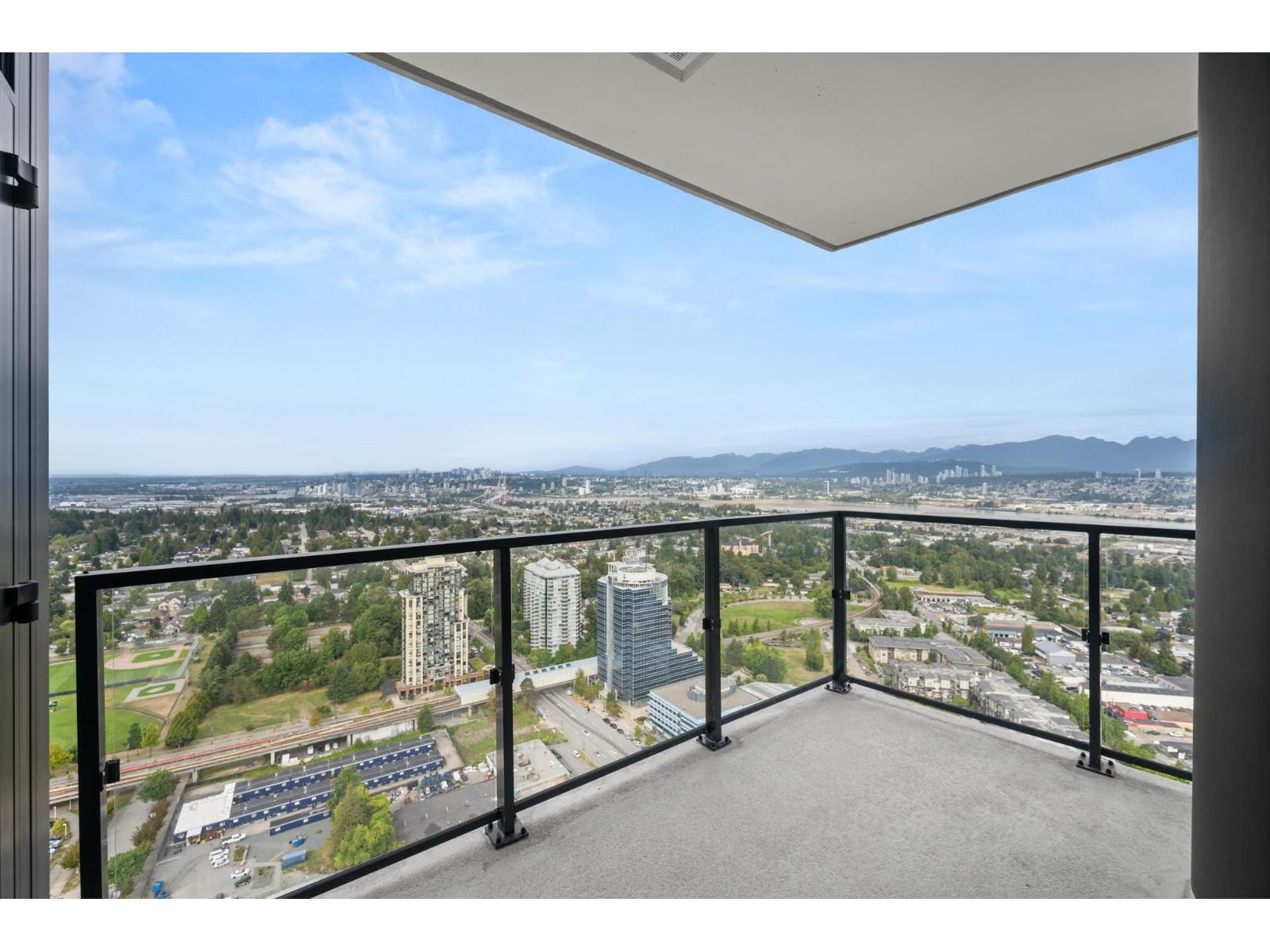 3908 10750 135a Street, Surrey, British Columbia V3T 0V4 - Photo 5 - R3070950