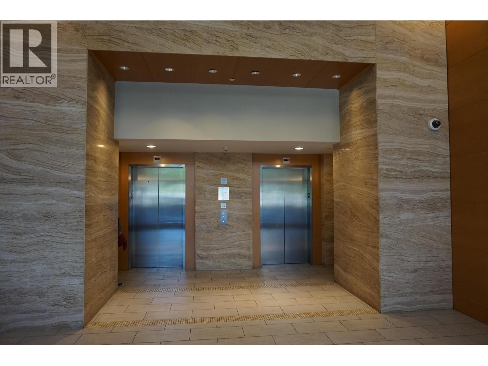 2506 2968 Glen Drive, Coquitlam, British Columbia  V3B 0C4 - Photo 3 - R3050445