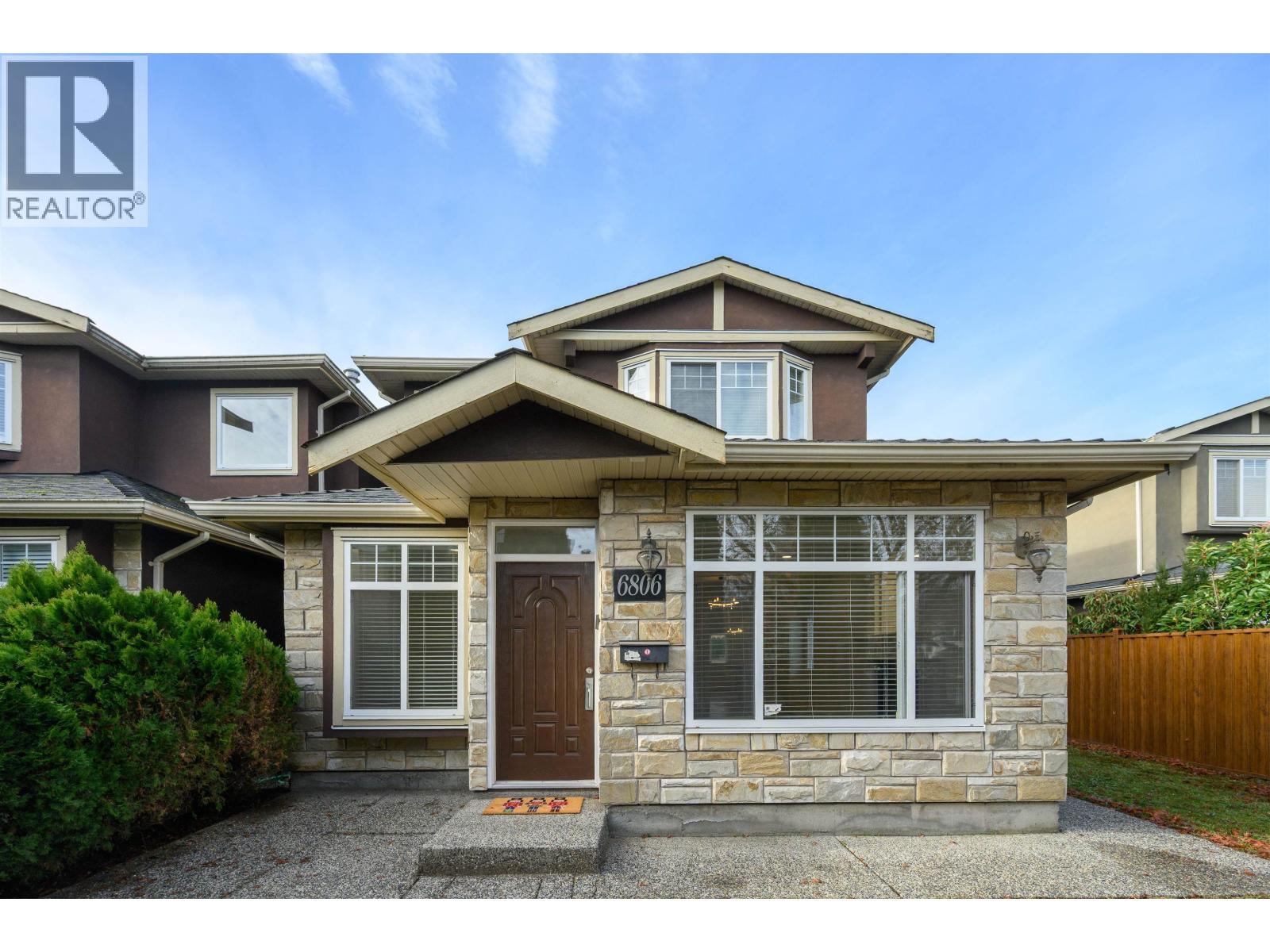 6806 Dunnedin Street, Burnaby, British Columbia  V5B 1Z2 - Photo 1 - R3069558