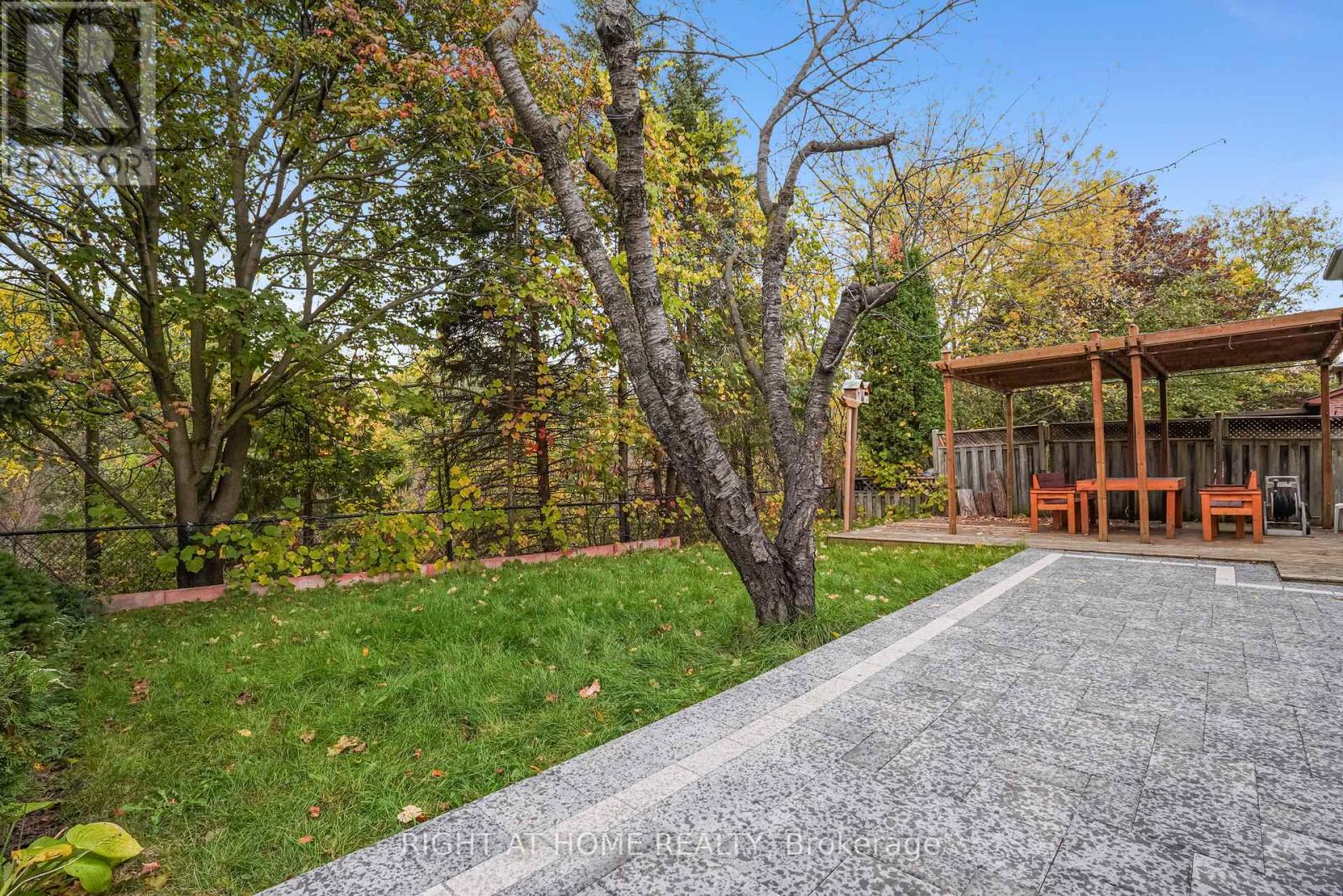 97 Brillinger Street, Richmond Hill, Ontario  L4C 8Y3 - Photo 30 - N12586798