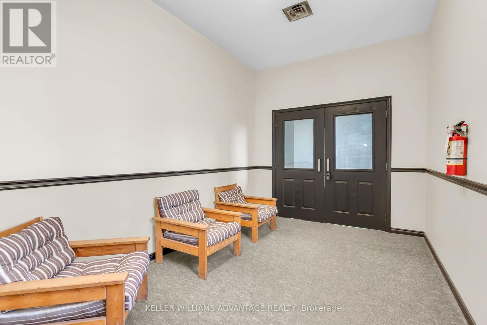 Suite 205 - 17250 Highway 27 Avenue, King, Ontario  L0G 1T0 - Photo 11 - N12586866