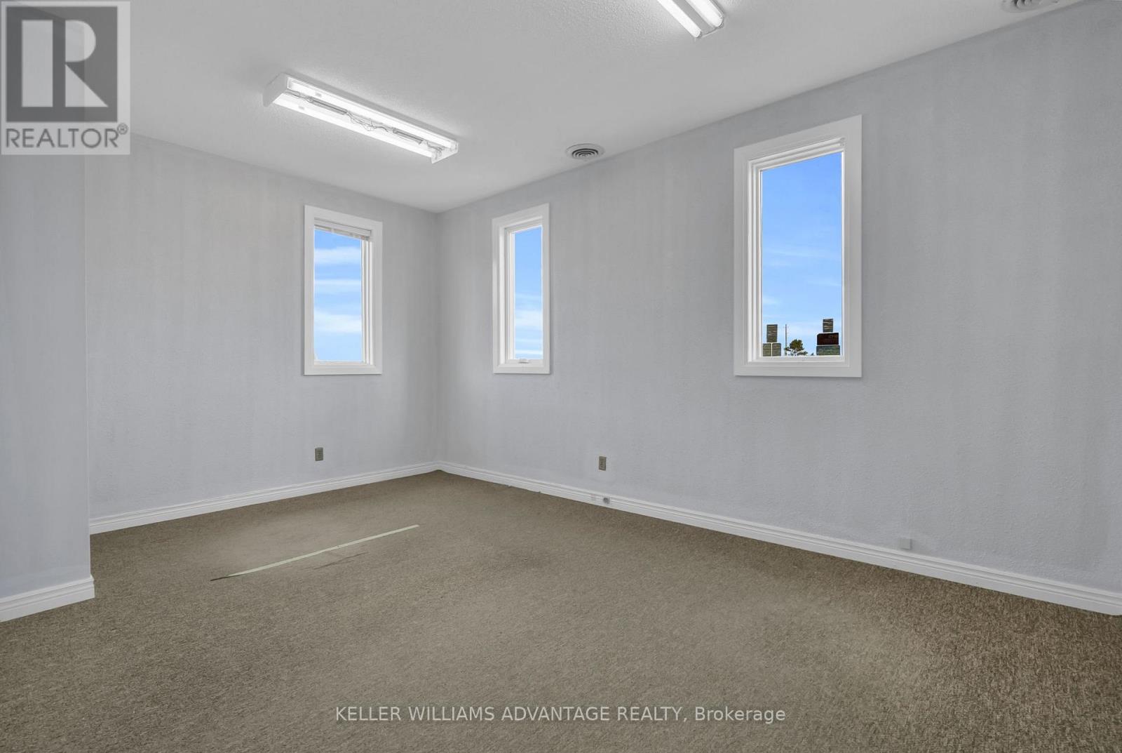 Suite 205 - 17250 Highway 27 Avenue, King, Ontario  L0G 1T0 - Photo 31 - N12586866