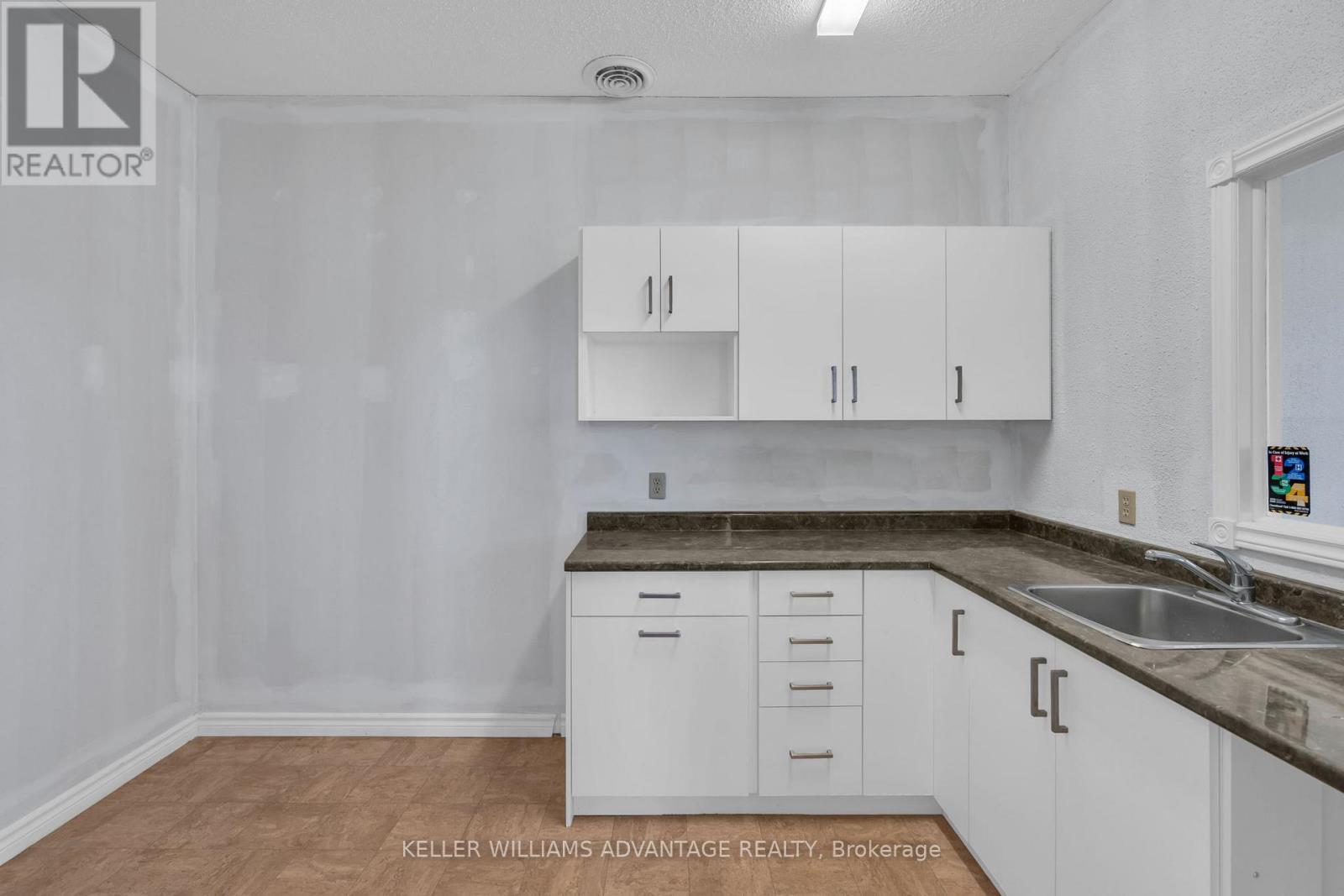 Suite 205 - 17250 Highway 27 Avenue, King, Ontario  L0G 1T0 - Photo 32 - N12586866