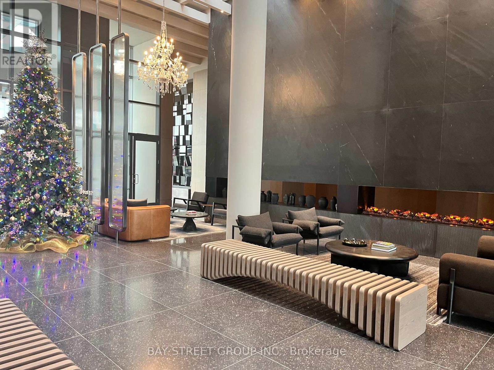 2912 - 8 INTERCHANGE WAY, Vaughan, Ontario