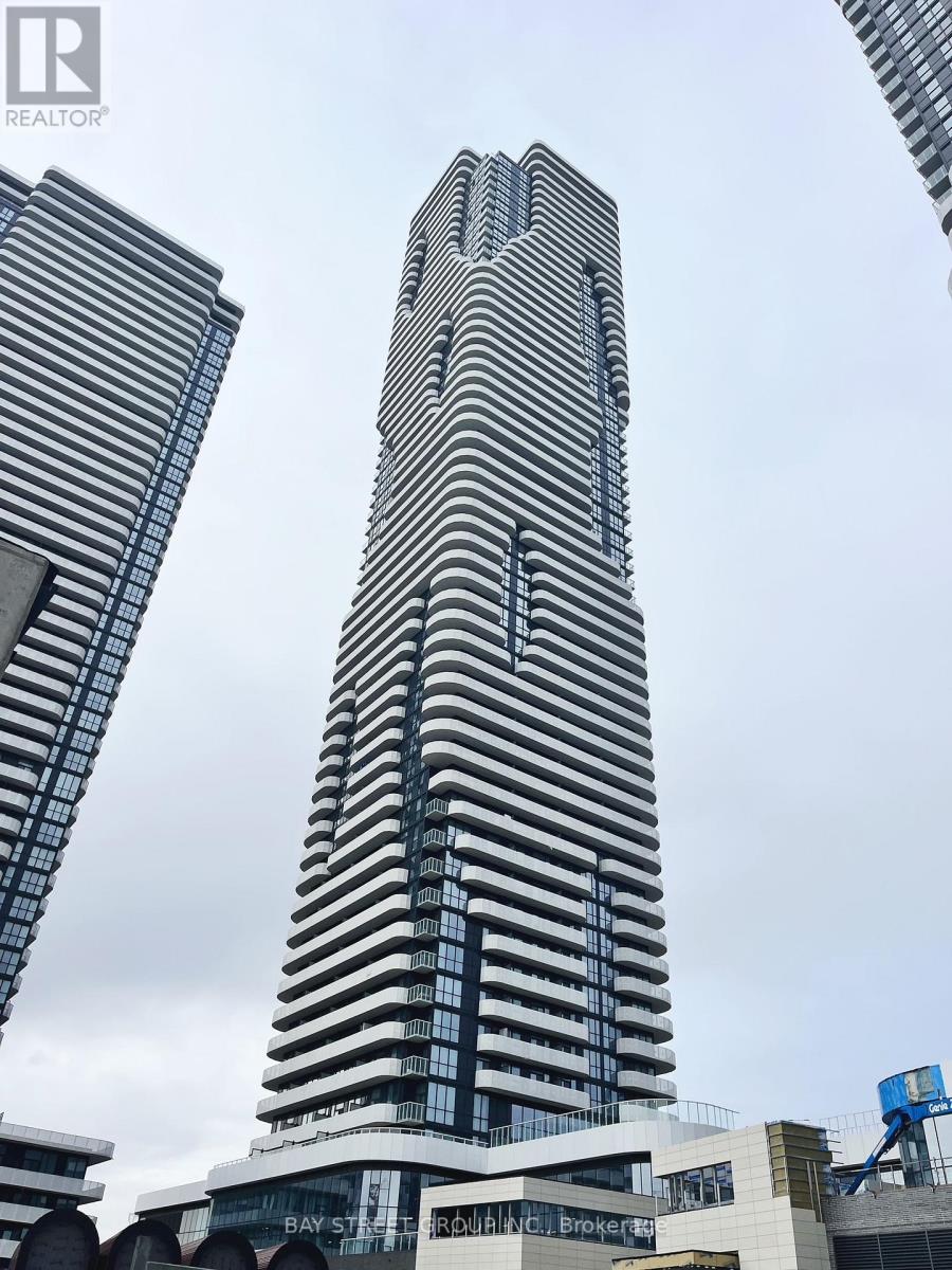 2912 - 8 Interchange Way, Vaughan, Ontario L4K 5Z7 - Photo 14 - N12586878