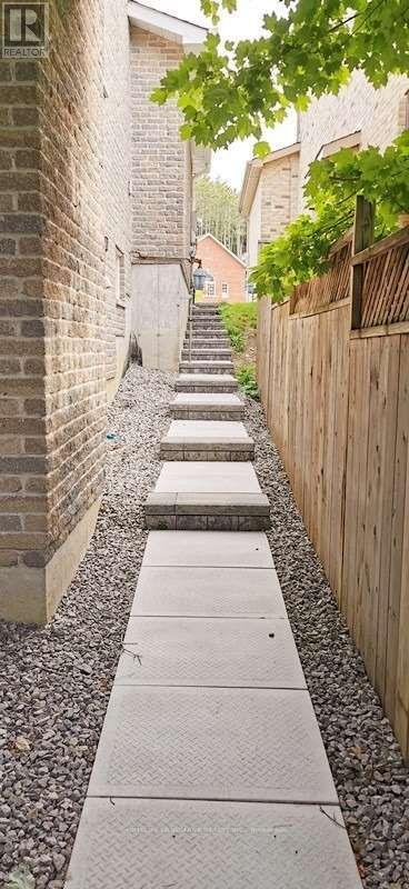 1 - 22 Willow Fern Drive, Barrie, Ontario  L4N 0Z9 - Photo 2 - S12586812