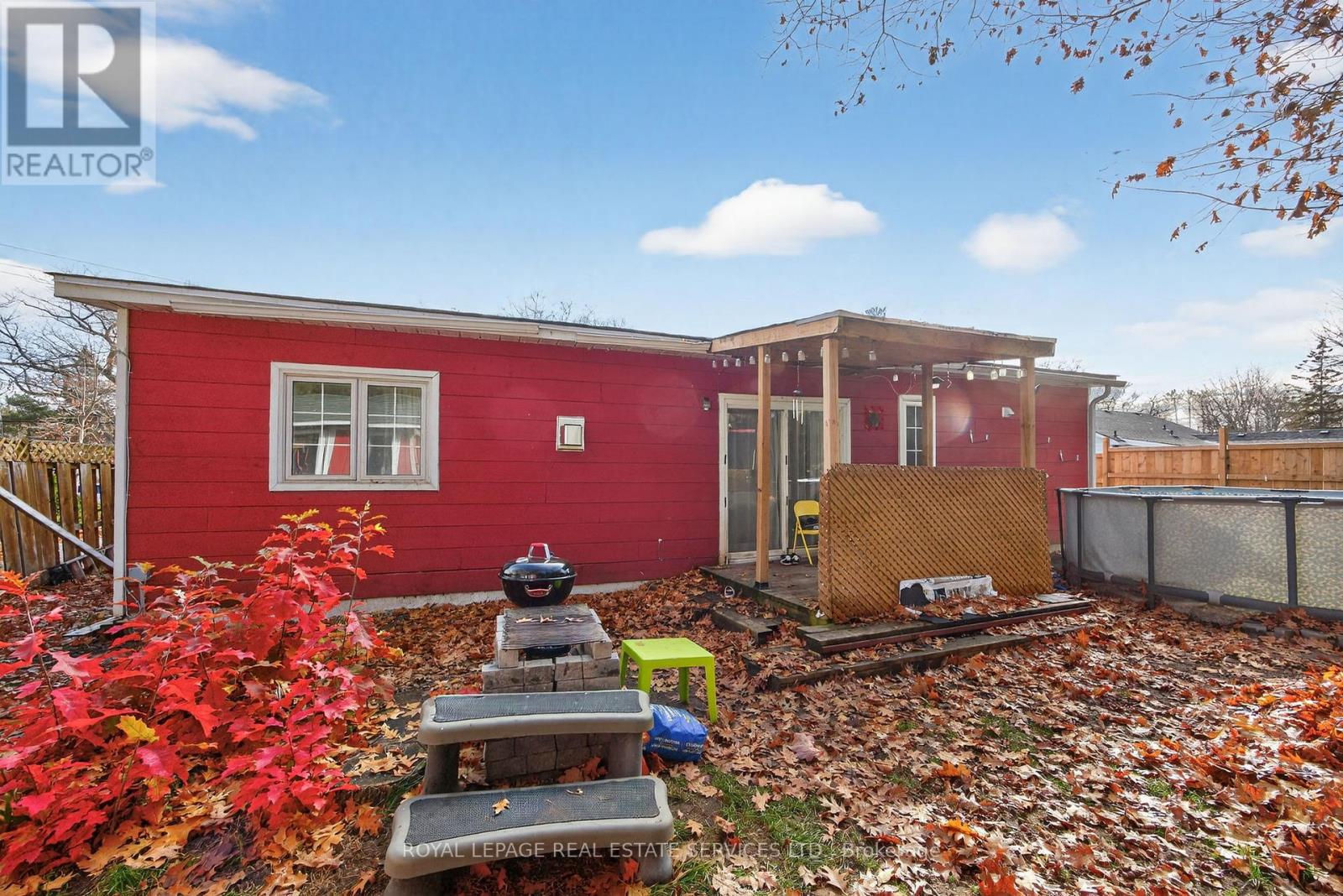 1048 Mosley Street, Wasaga Beach, Ontario  L9Z 2G1 - Photo 5 - S12586822