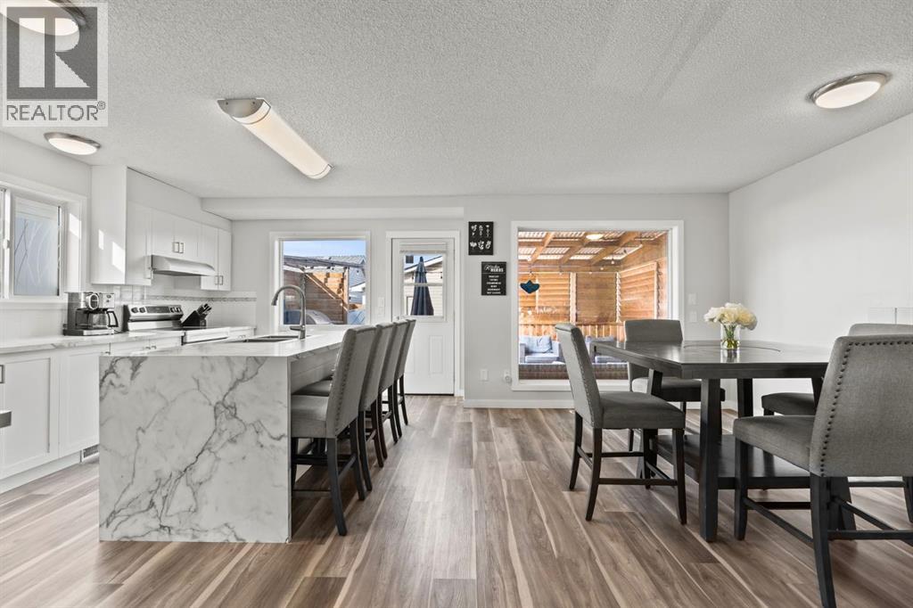 144 Inverness Rise Se, Calgary, Alberta  T2Z 2X1 - Photo 8 - A2267228