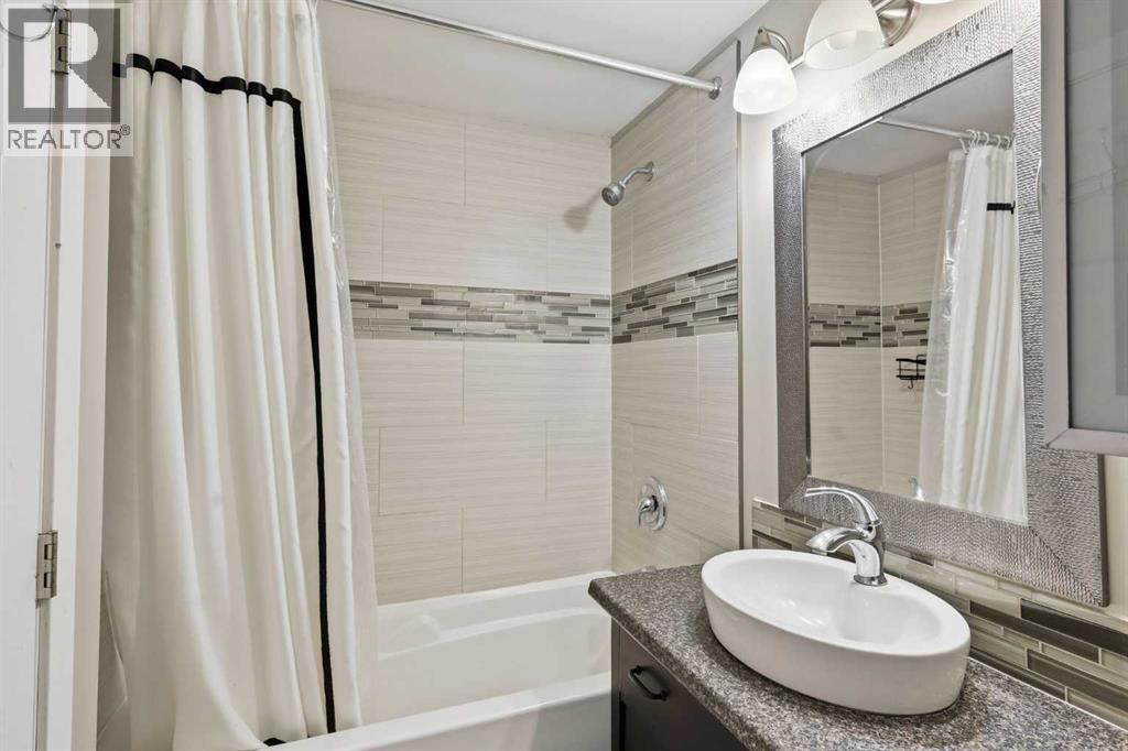 2 Woodfern Road Sw, Calgary, Alberta  T2W 4K9 - Photo 37 - A2273146