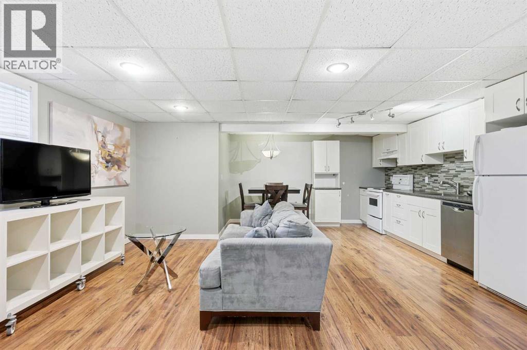 2 Woodfern Road Sw, Calgary, Alberta  T2W 4K9 - Photo 28 - A2273146