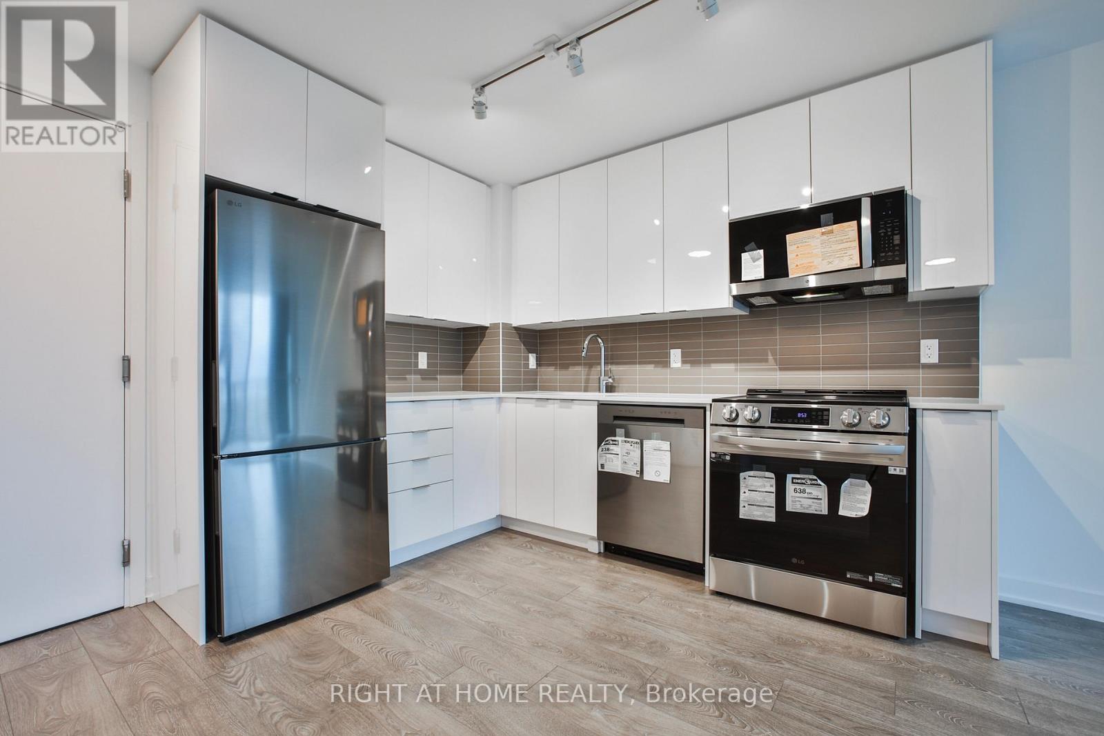 808 - 225 Malta Avenue, Brampton, Ontario  L6Y 6L6 - Photo 15 - W12586800