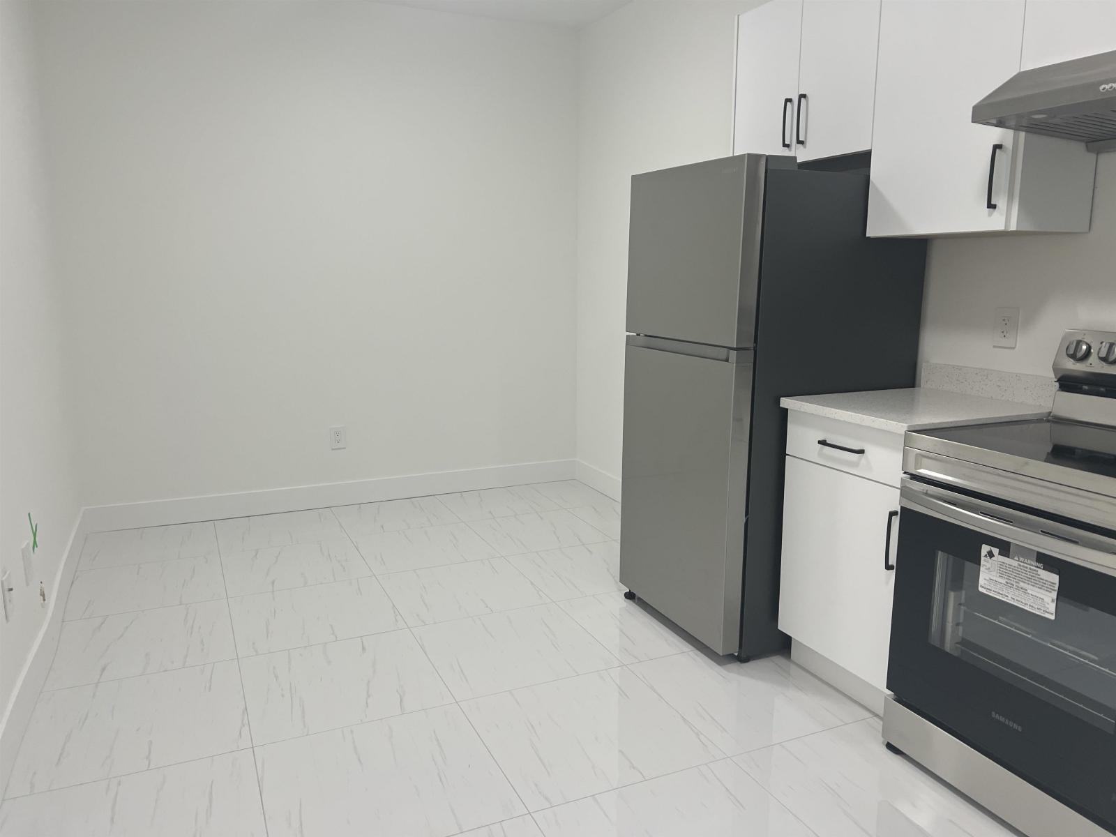 166xx 18a Avenue, Surrey, British Columbia V3Z 1A2 - Photo 7 - R3070957